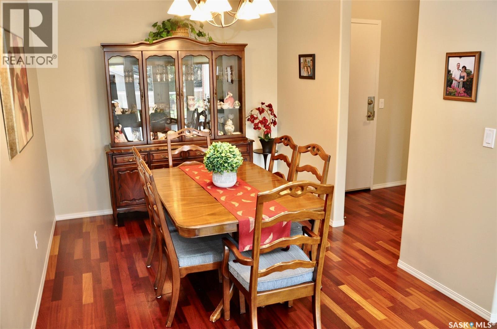 115 928 Heritage View, Saskatoon, SK - Indoor Photo Showing Dining Room