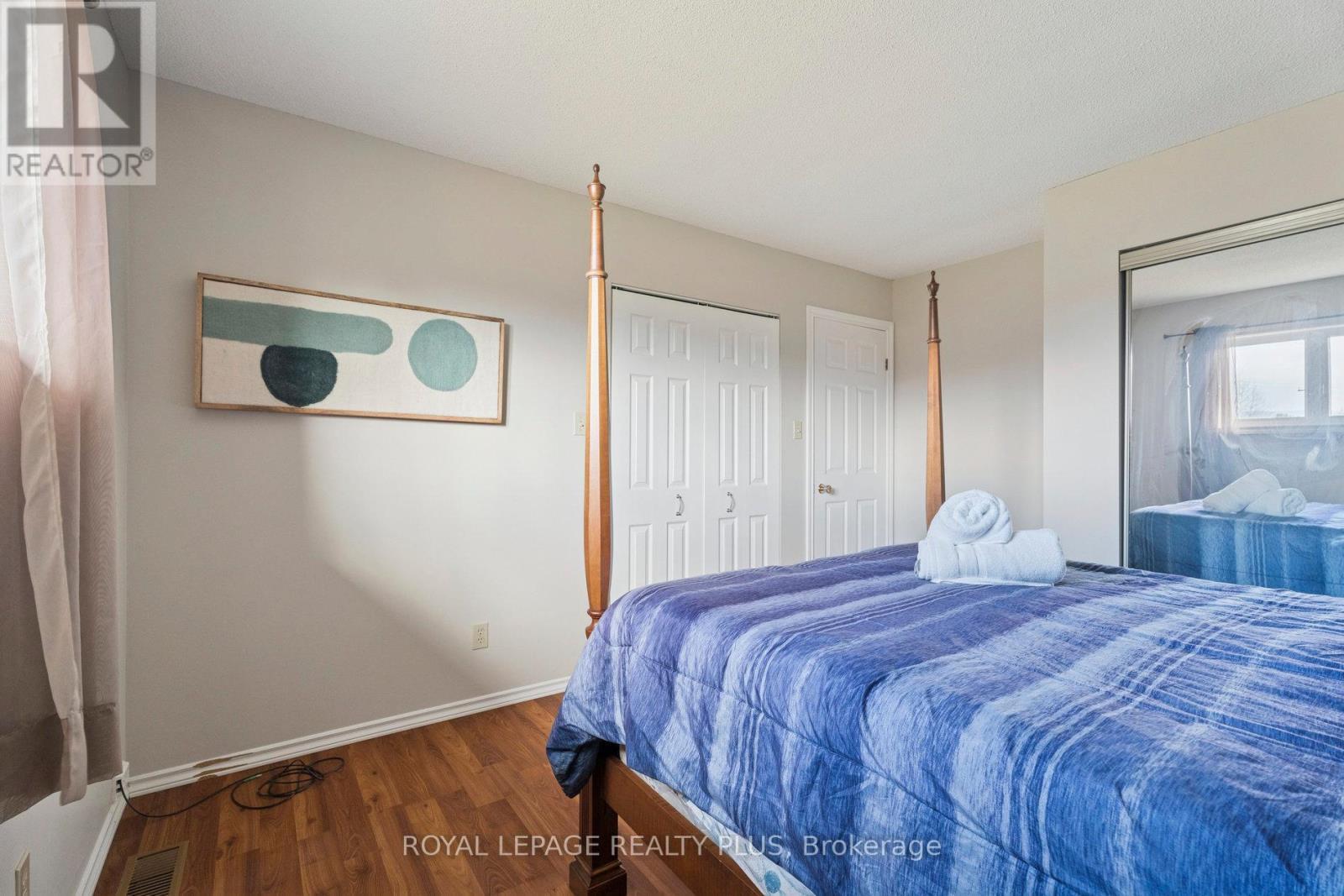 7719 Poplar Side Road, Clearview, ON - Indoor Photo Showing Bedroom