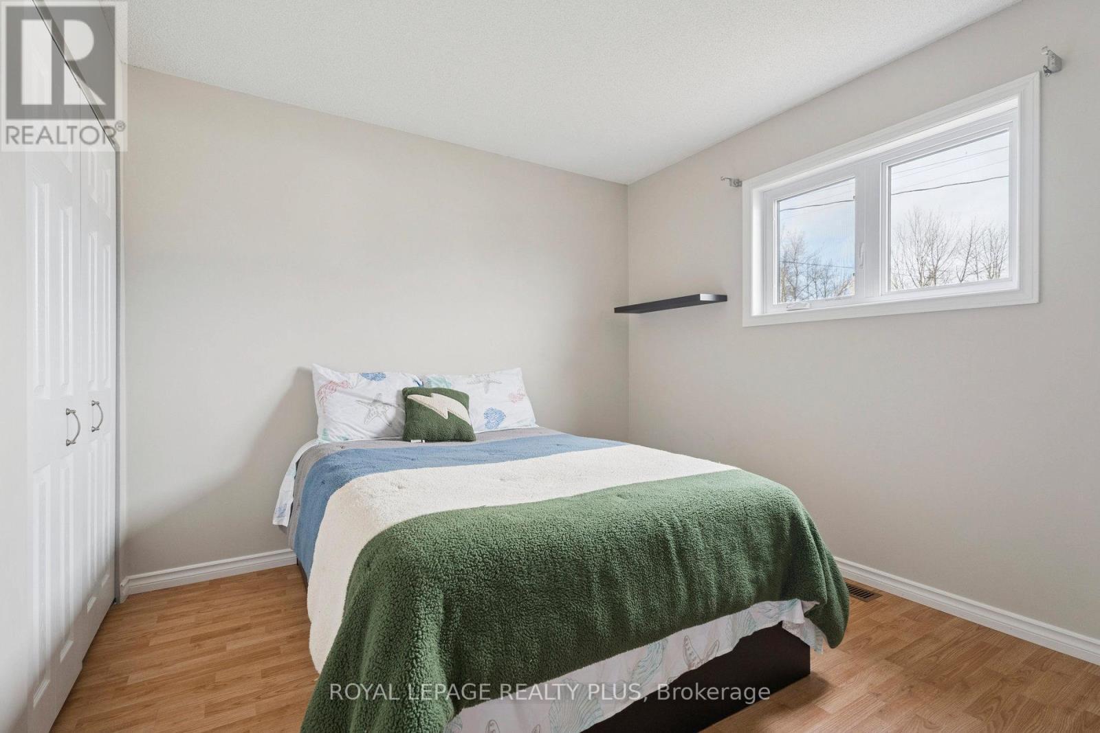 7719 Poplar Side Road, Clearview, ON - Indoor Photo Showing Bedroom