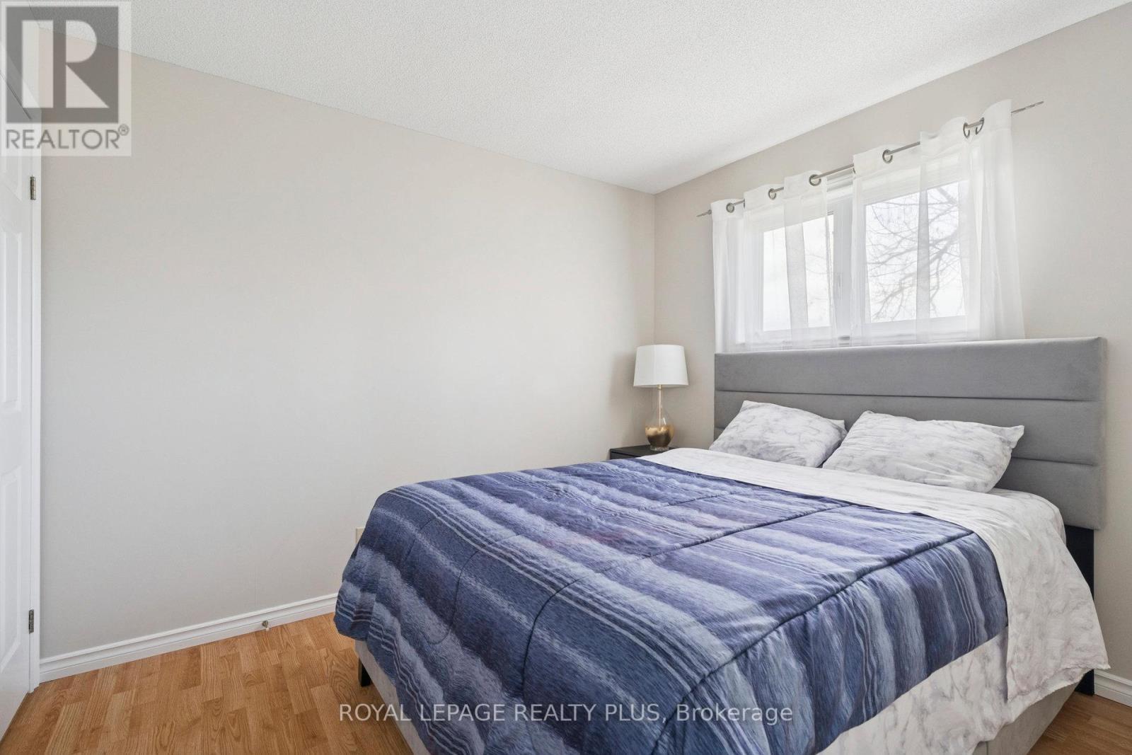 7719 Poplar Side Road, Clearview, ON - Indoor Photo Showing Bedroom