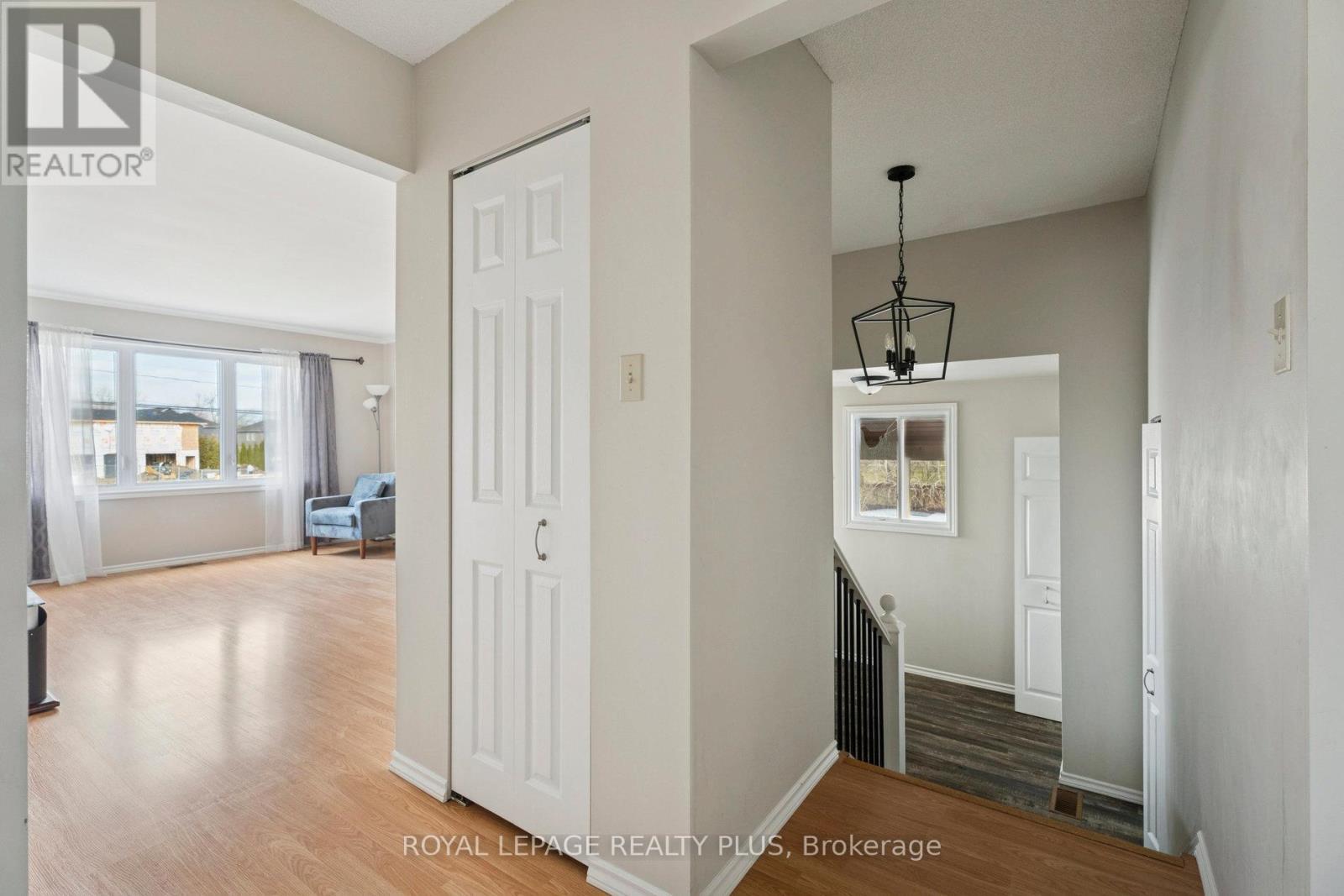 7719 Poplar Side Road, Clearview, ON - Indoor Photo Showing Other Room