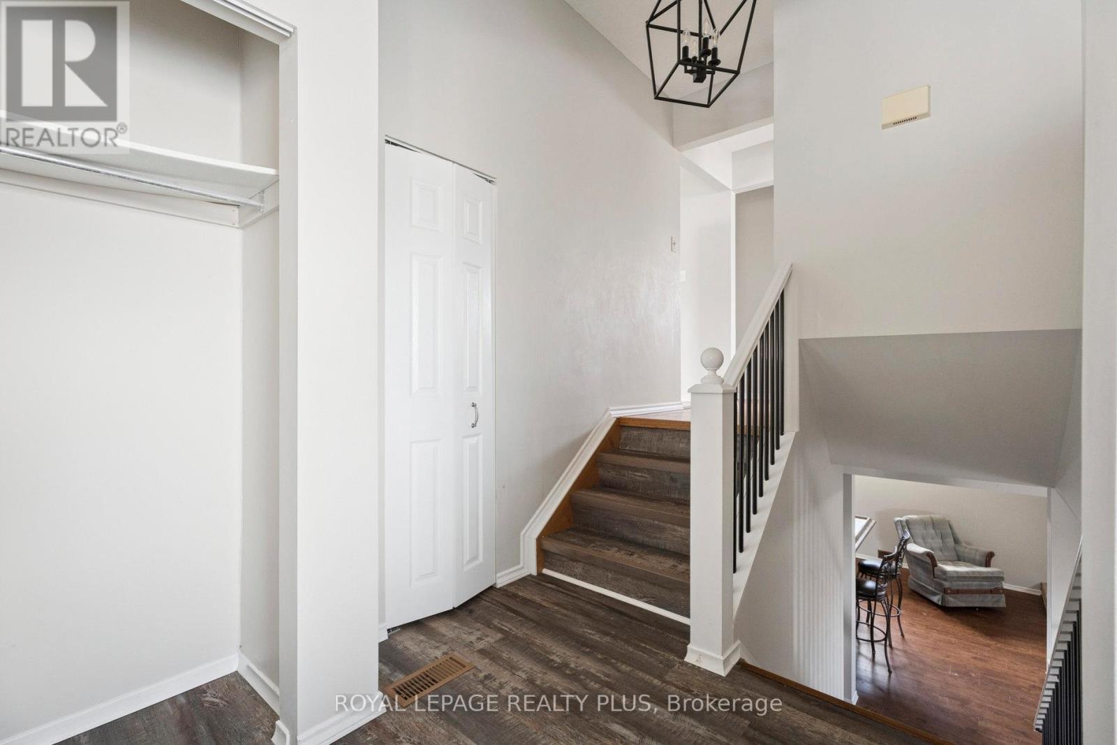 7719 Poplar Side Road, Clearview, ON - Indoor Photo Showing Other Room