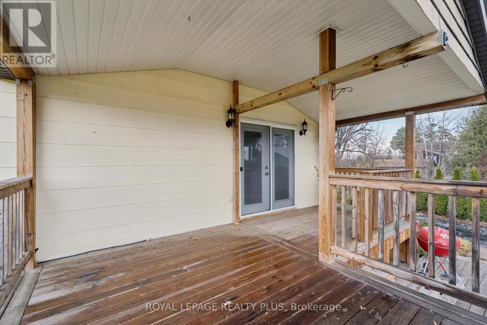 7719 Poplar Side Road, Clearview, ON - Outdoor With Exterior