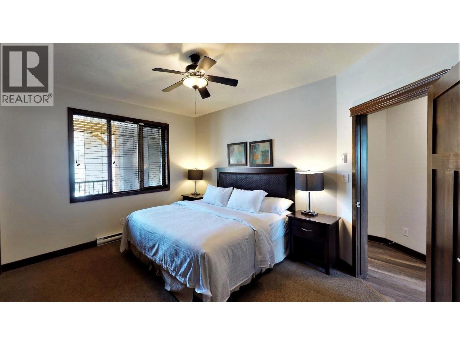 700 Bighorn Boulevard Unit# 735 M1, Radium Hot Springs, BC - Indoor Photo Showing Bedroom