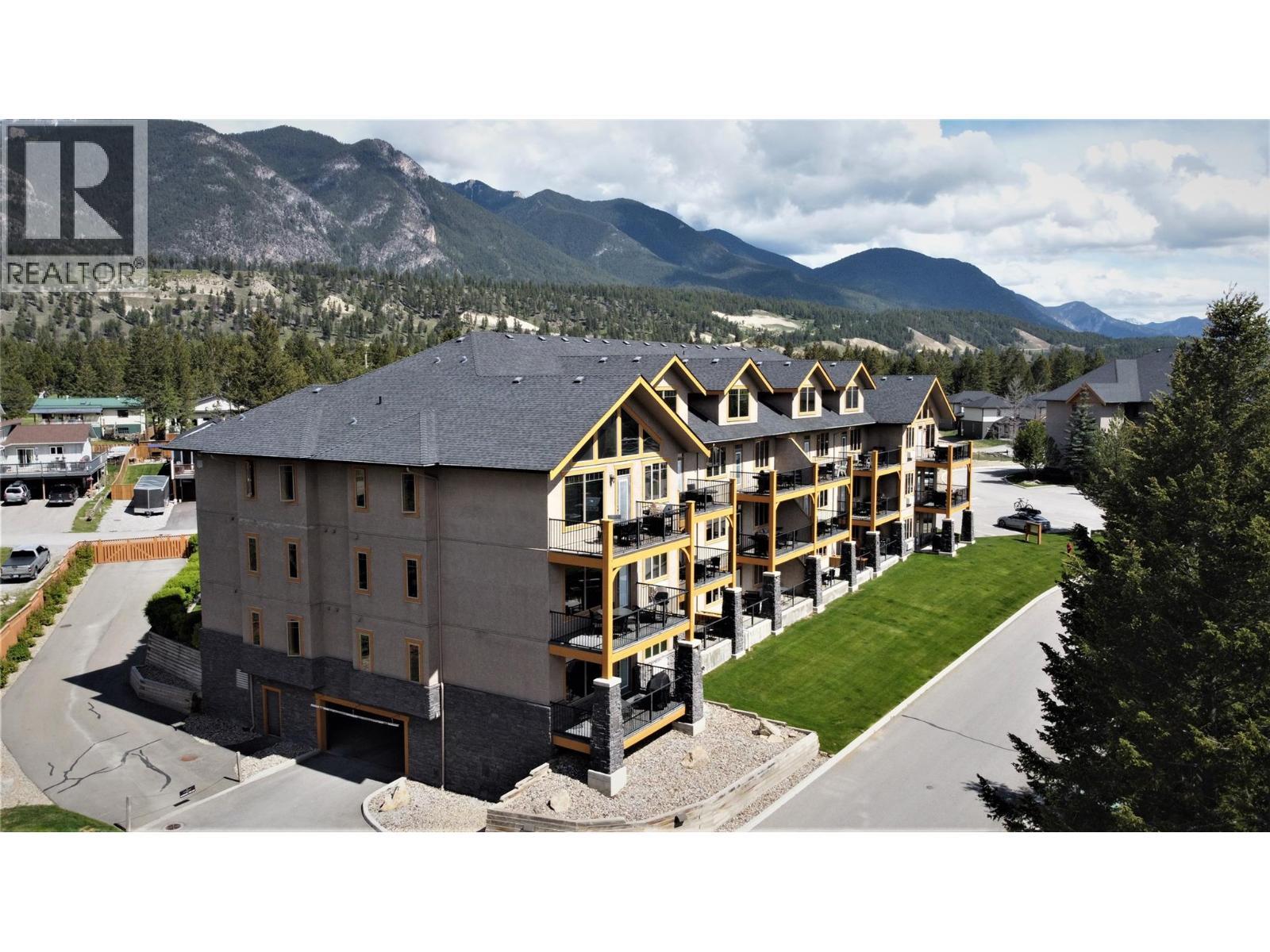 700 Bighorn Boulevard Unit# 735 M1, Radium Hot Springs, BC - Outdoor With View