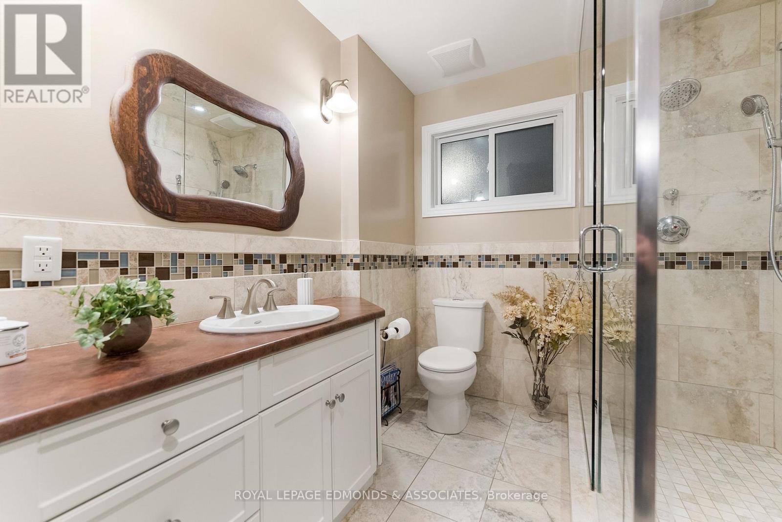 40925 Highway 41, Laurentian Valley, ON - Indoor Photo Showing Bathroom