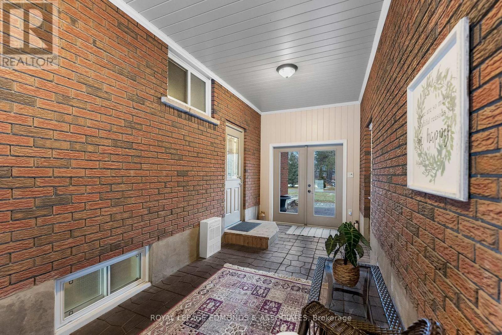 40925 Highway 41, Laurentian Valley, ON - Indoor Photo Showing Other Room