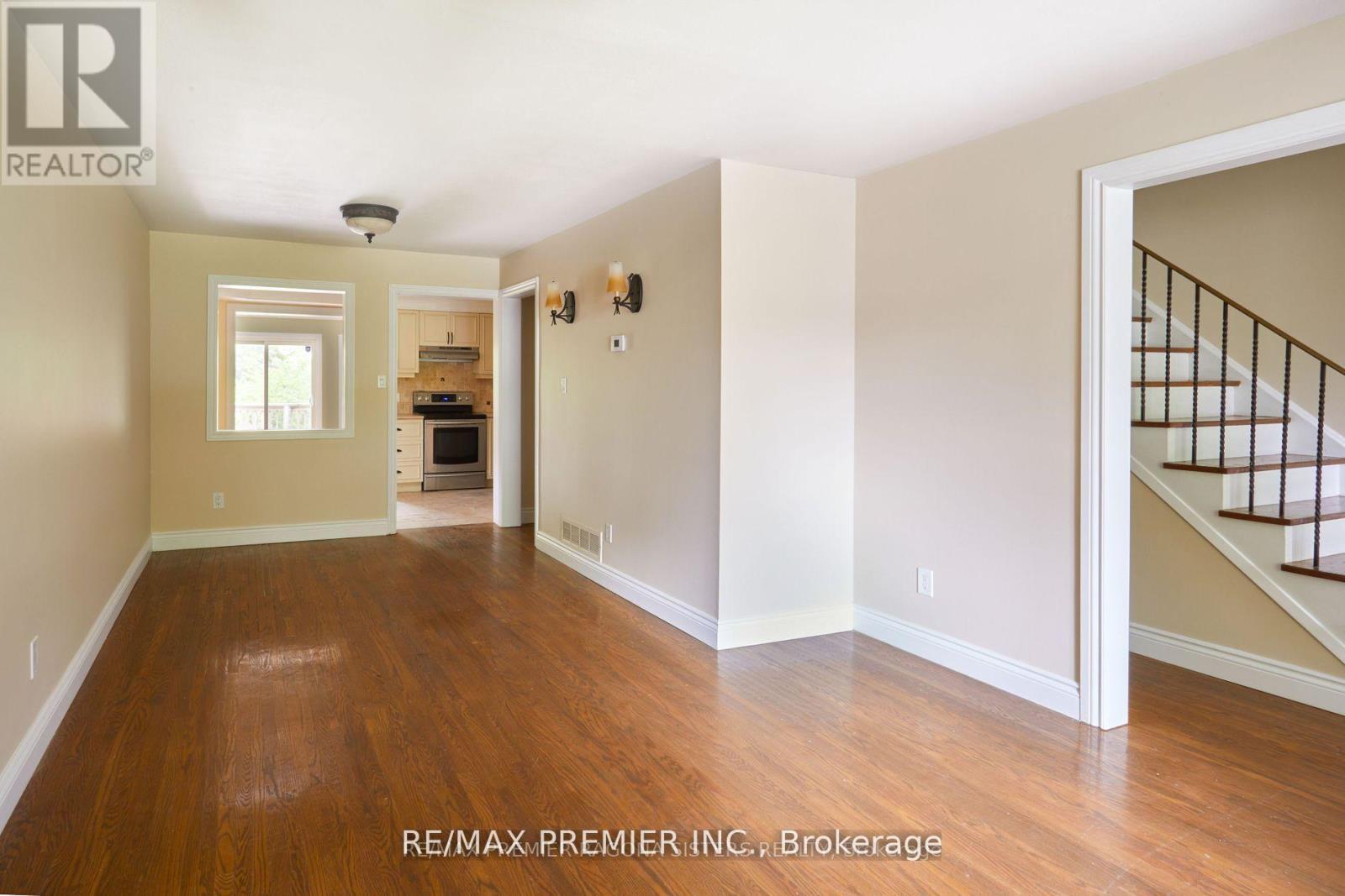 39 Daphne Crescent, Barrie, ON - Indoor Photo Showing Other Room