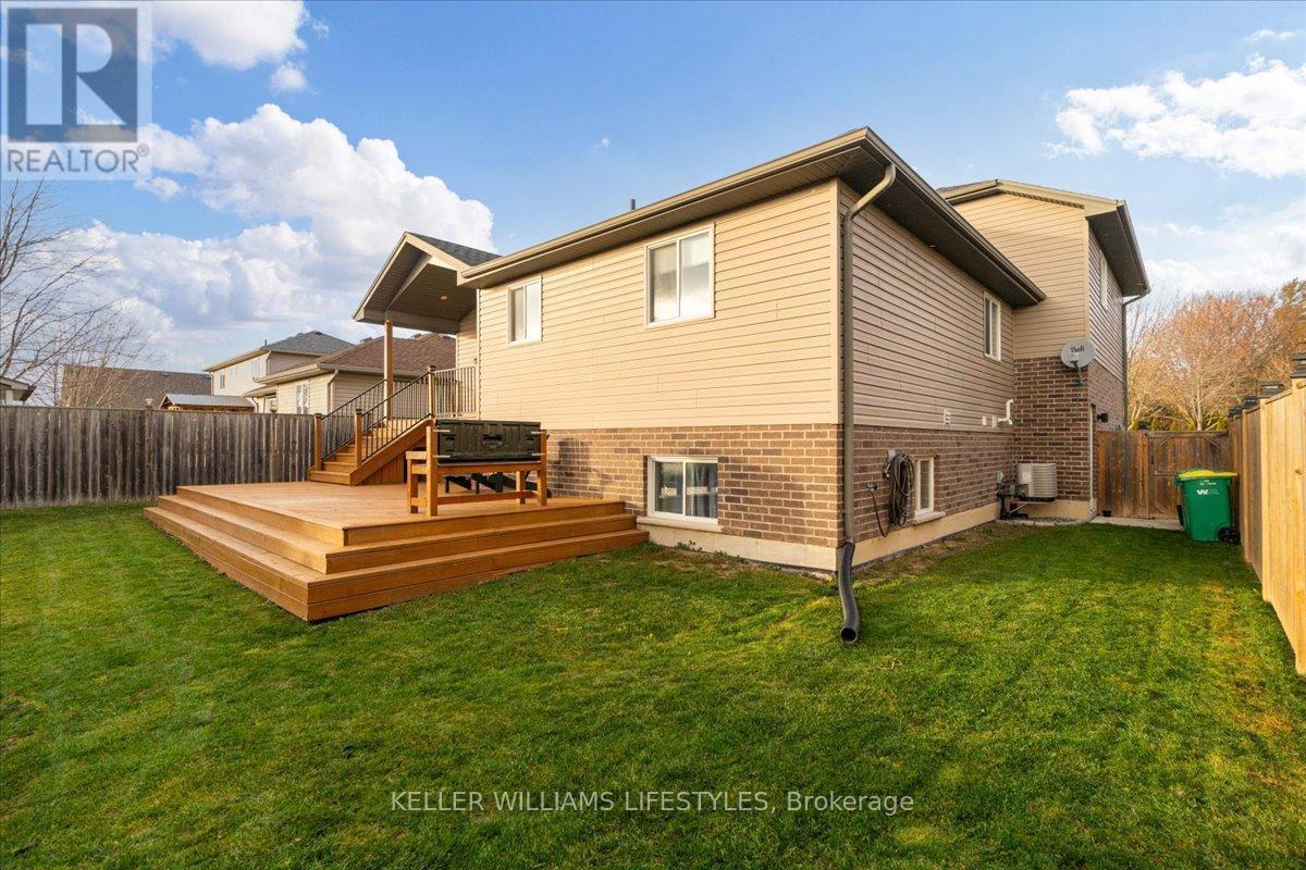 4008 Edward Street, Petrolia, ON - Outdoor With Deck Patio Veranda With Exterior