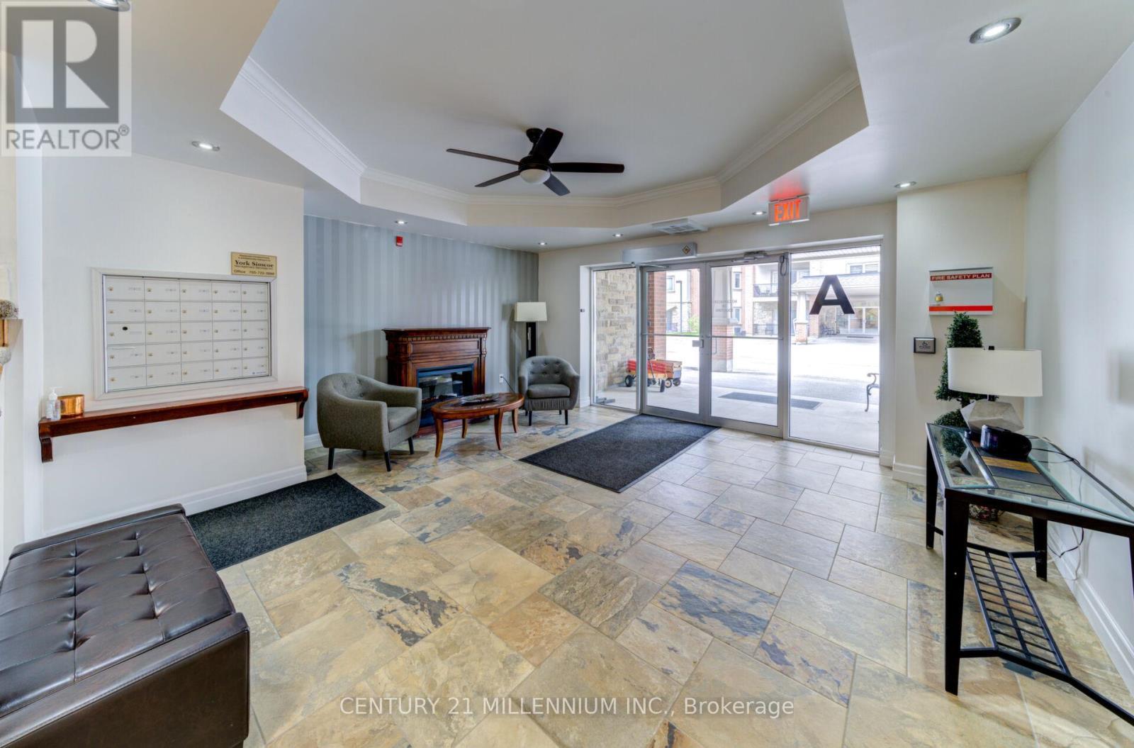 208 - 19A Yonge Street N, Springwater, ON - Indoor Photo Showing Other Room