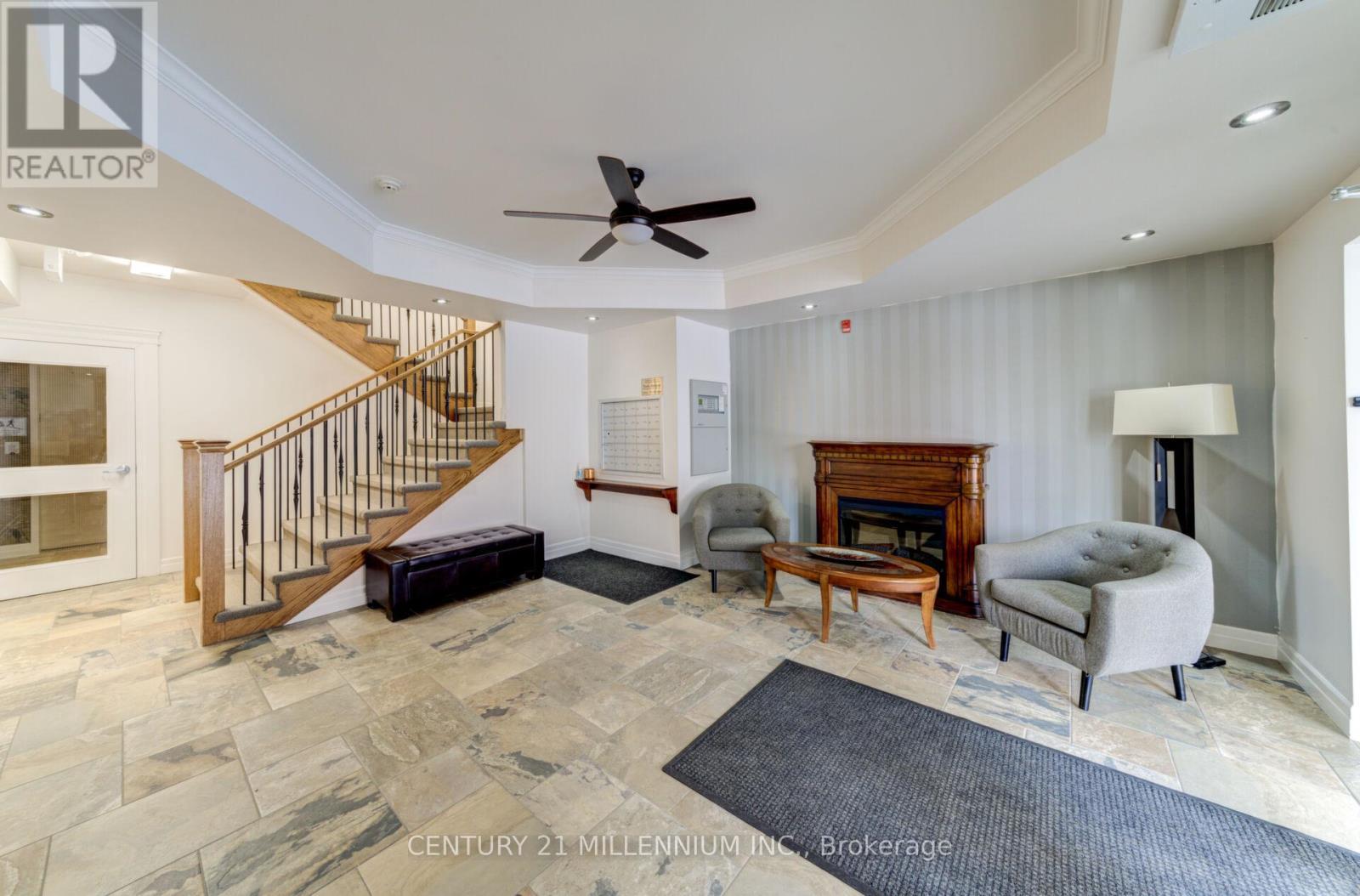 208 - 19A Yonge Street N, Springwater, ON - Indoor