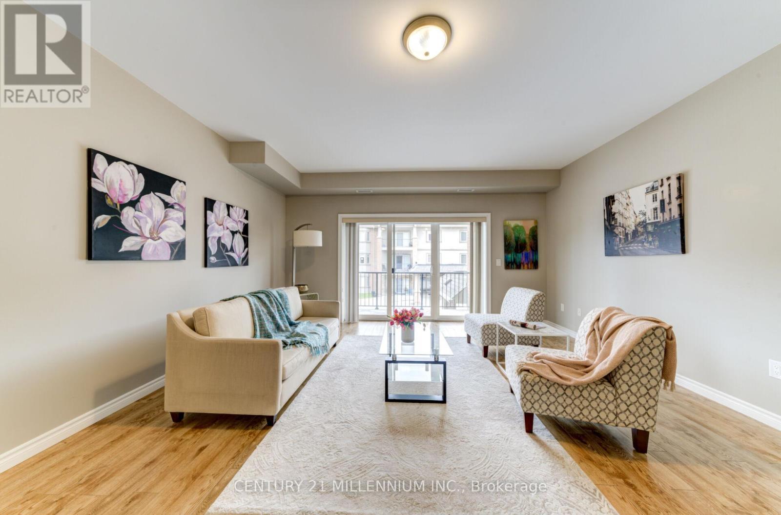 208 - 19A Yonge Street N, Springwater, ON - Indoor Photo Showing Other Room