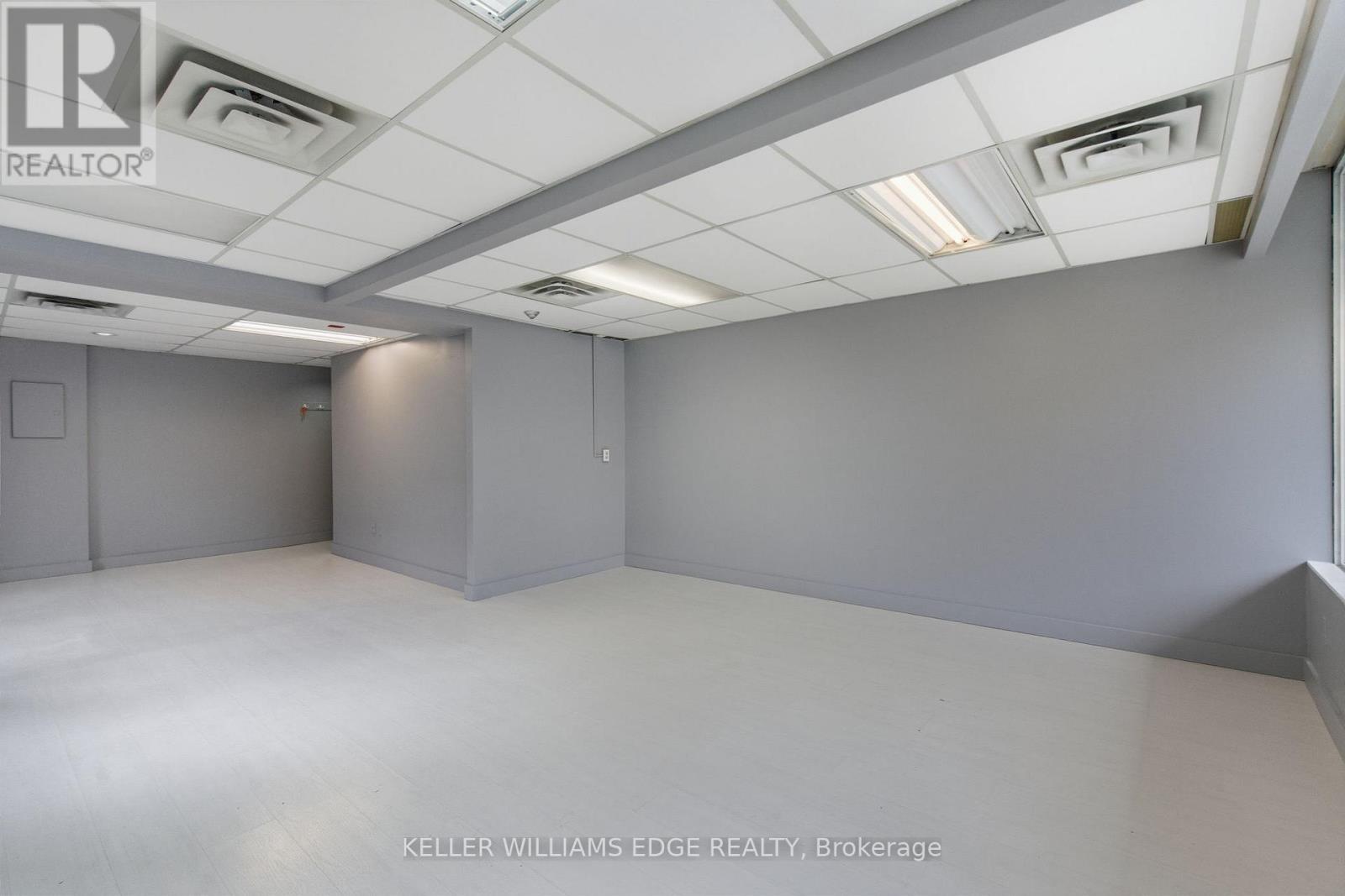 205 - 17 King Street E, Hamilton, ON