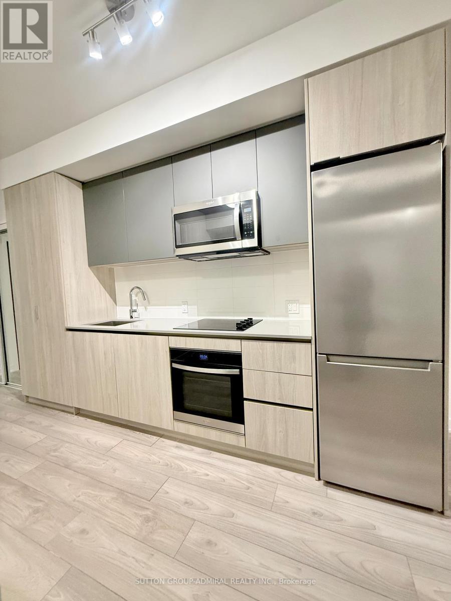 326 - 5858 Yonge Street, Toronto, ON - Indoor Photo Showing Kitchen