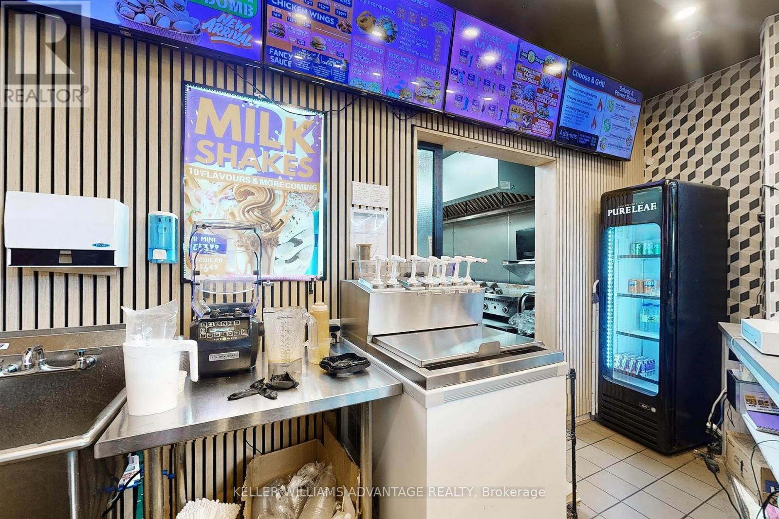 114 - 6464 Yonge Street, Toronto, ON