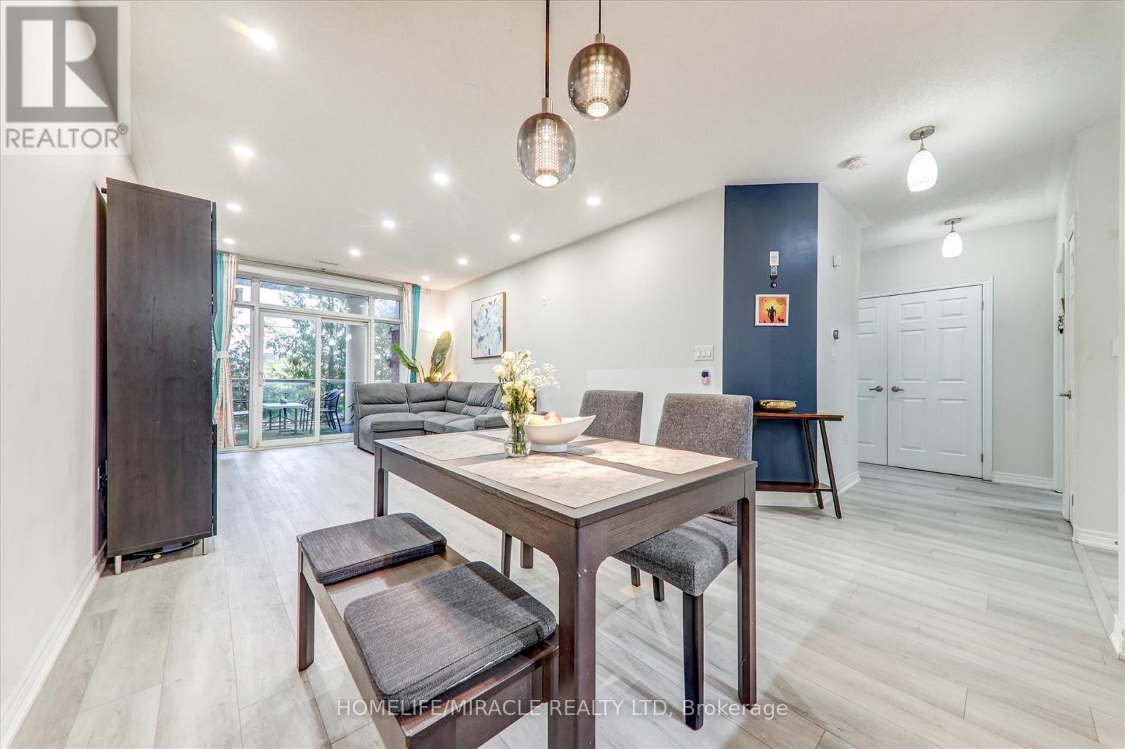 106 - 7340 Markham Road, Markham, ON - Indoor