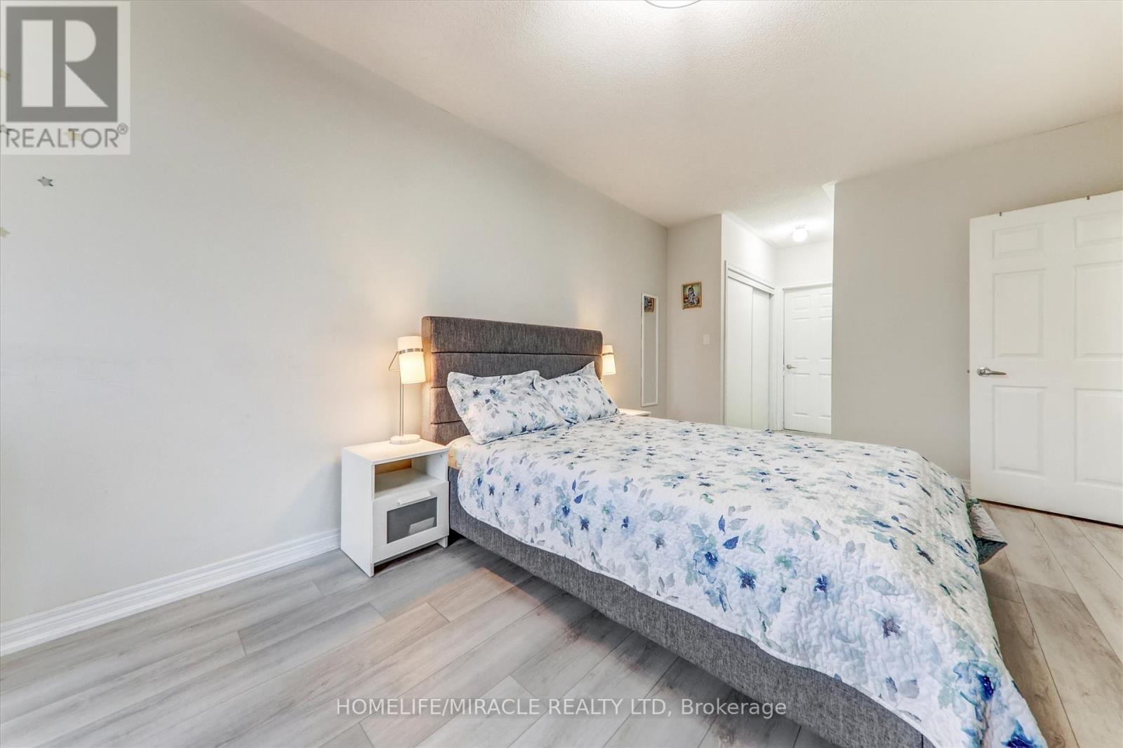 106 - 7340 Markham Road, Markham, ON - Indoor Photo Showing Bedroom