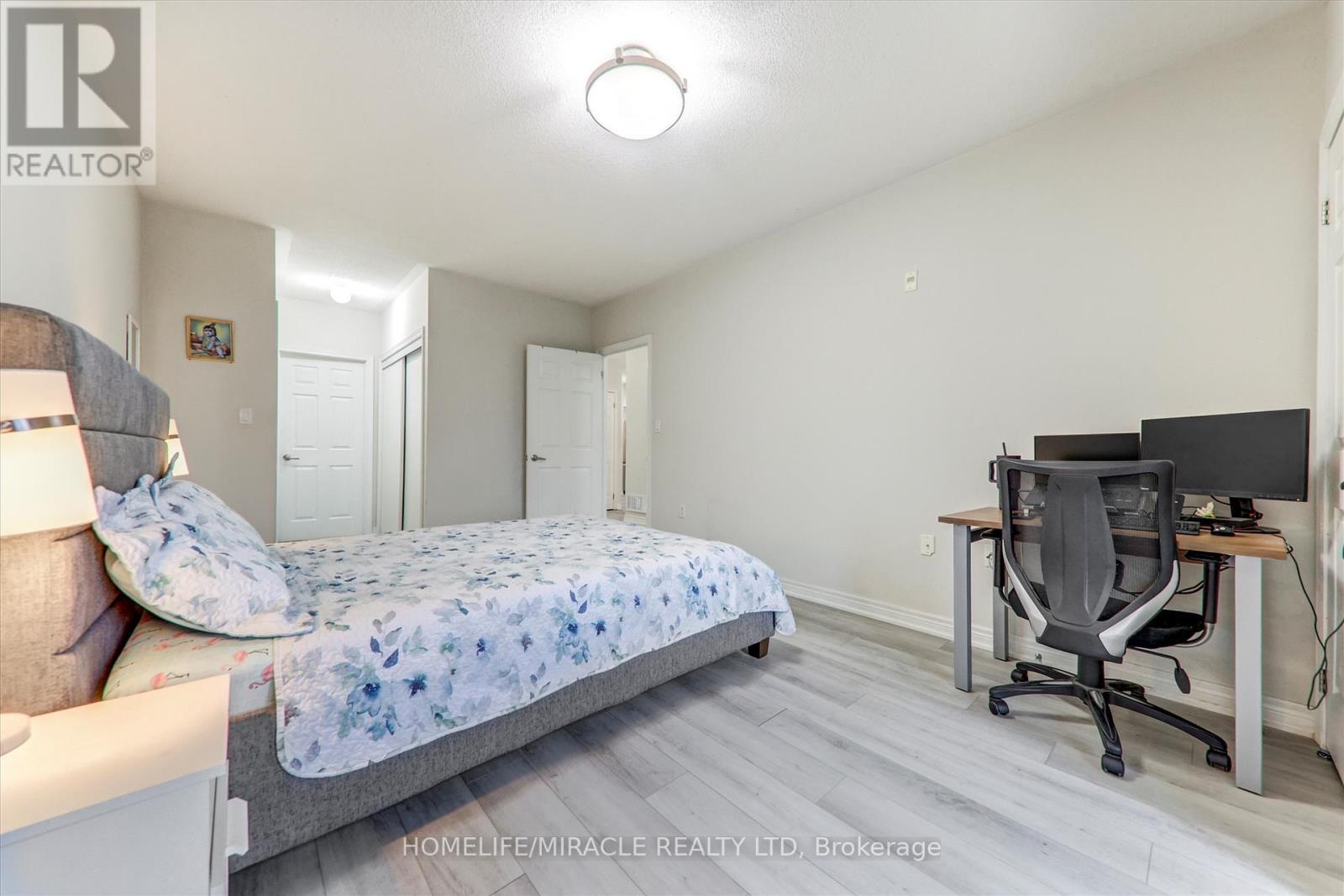 106 - 7340 Markham Road, Markham, ON - Indoor Photo Showing Bedroom