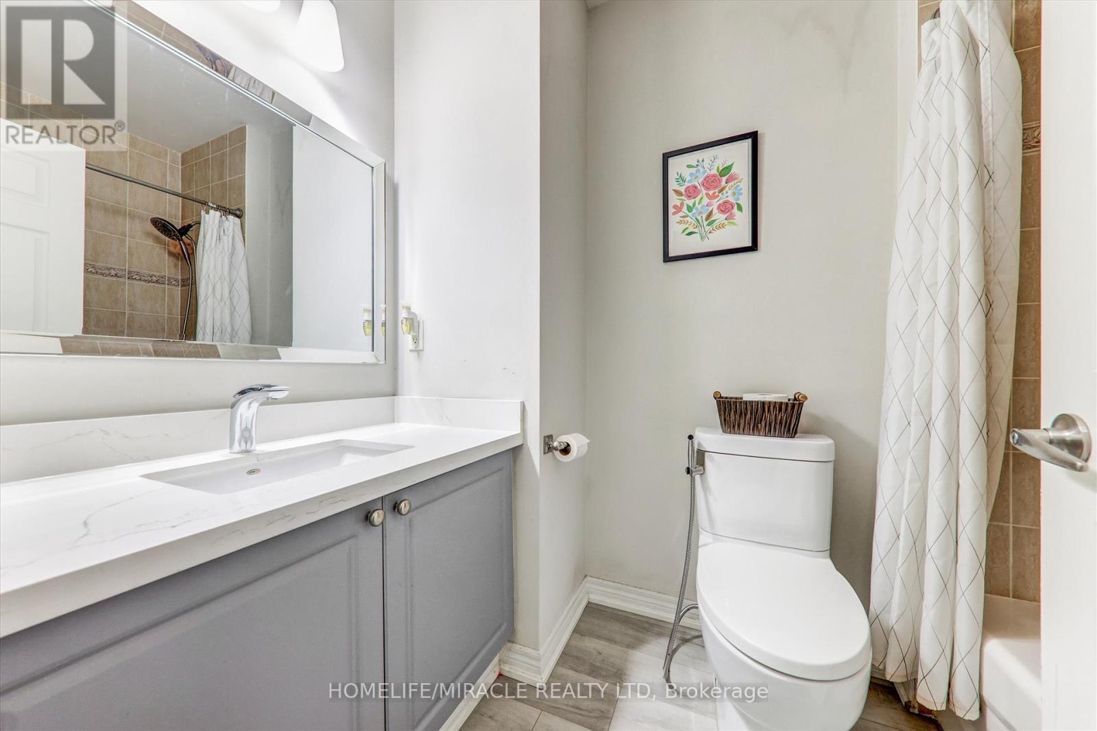 106 - 7340 Markham Road, Markham, ON - Indoor Photo Showing Bathroom