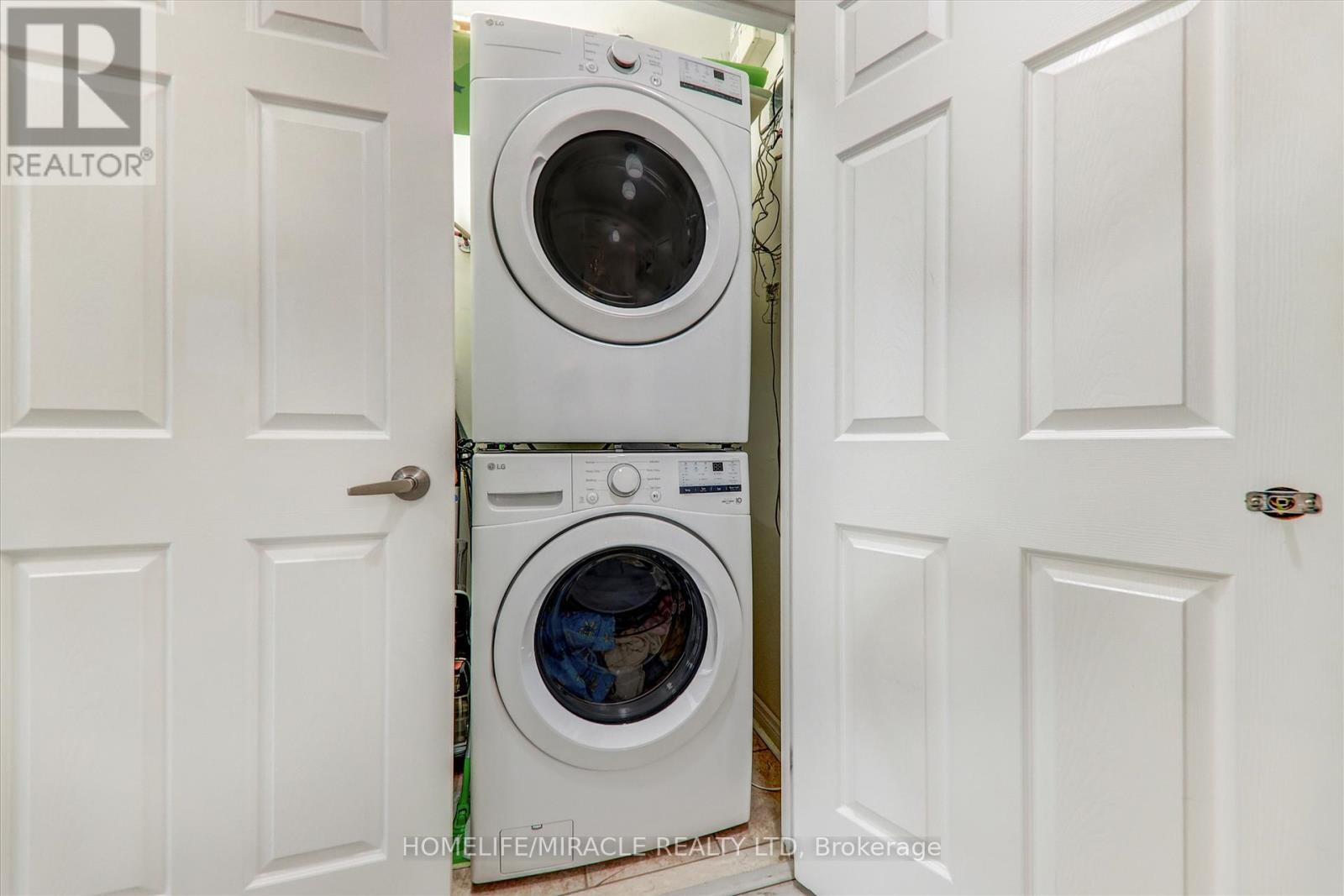 106 - 7340 Markham Road, Markham, ON - Indoor Photo Showing Laundry Room