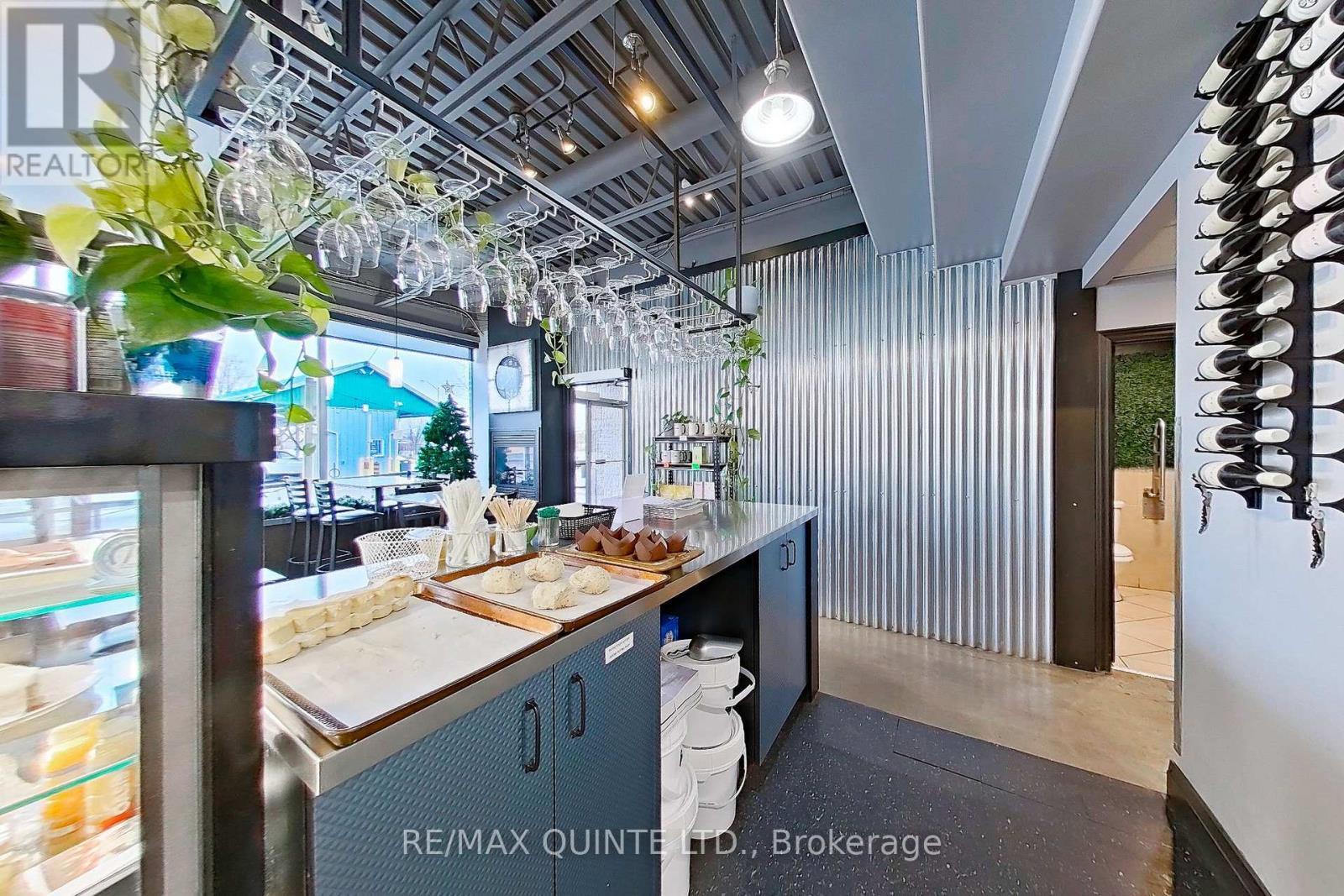 45 Front Street, Quinte West (Trenton Ward), ON