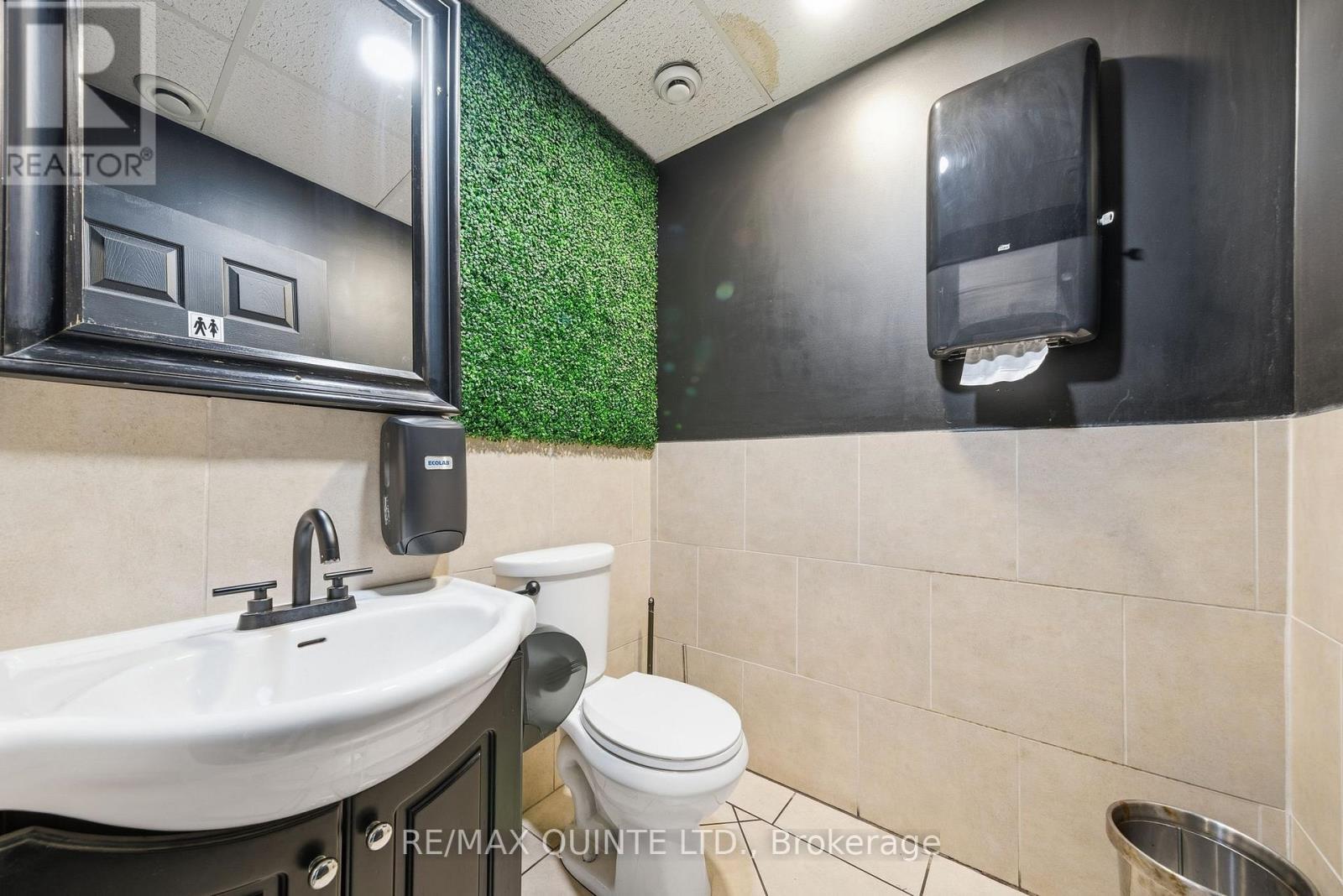 45 Front Street, Quinte West (Trenton Ward), ON