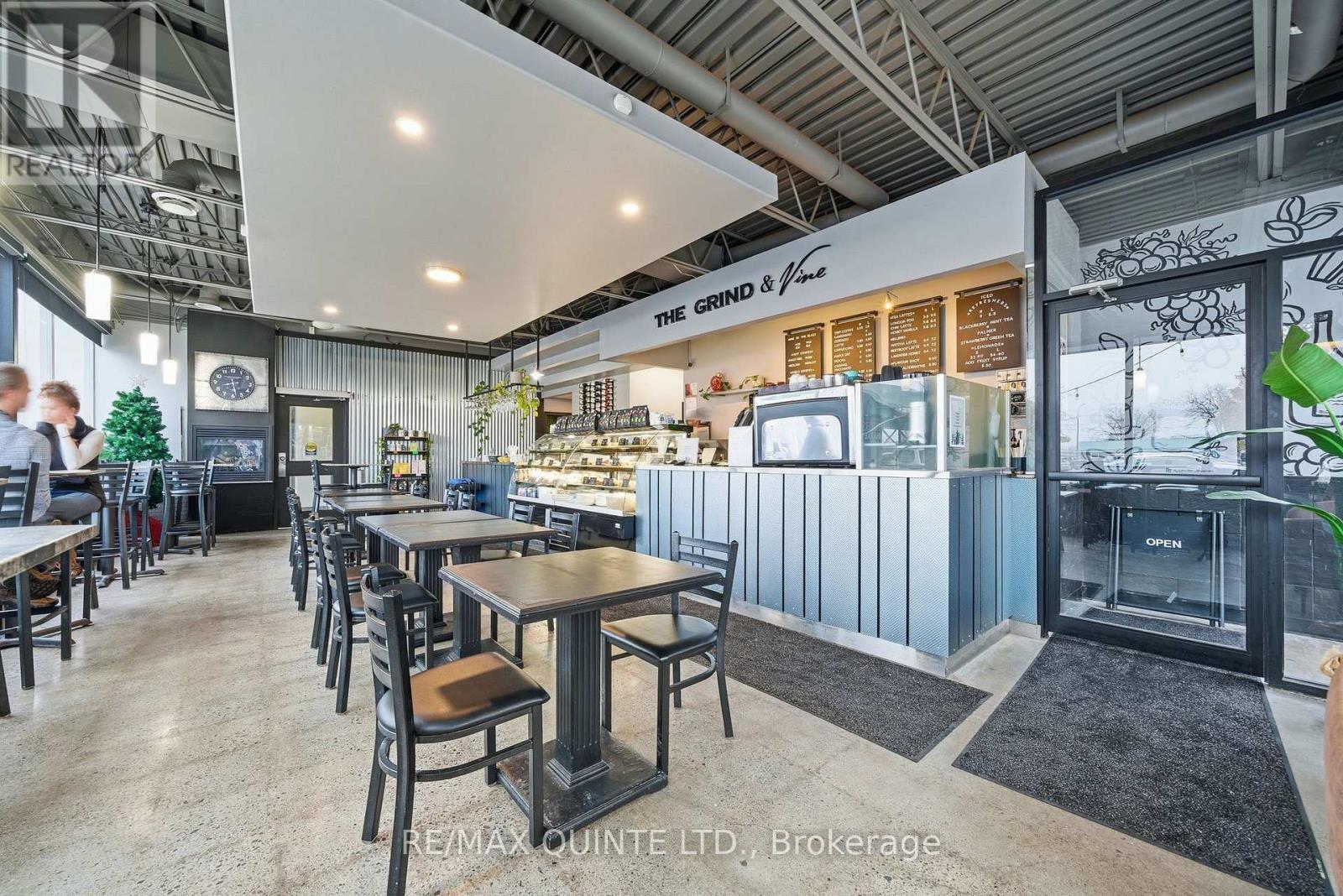 45 Front Street, Quinte West (Trenton Ward), ON