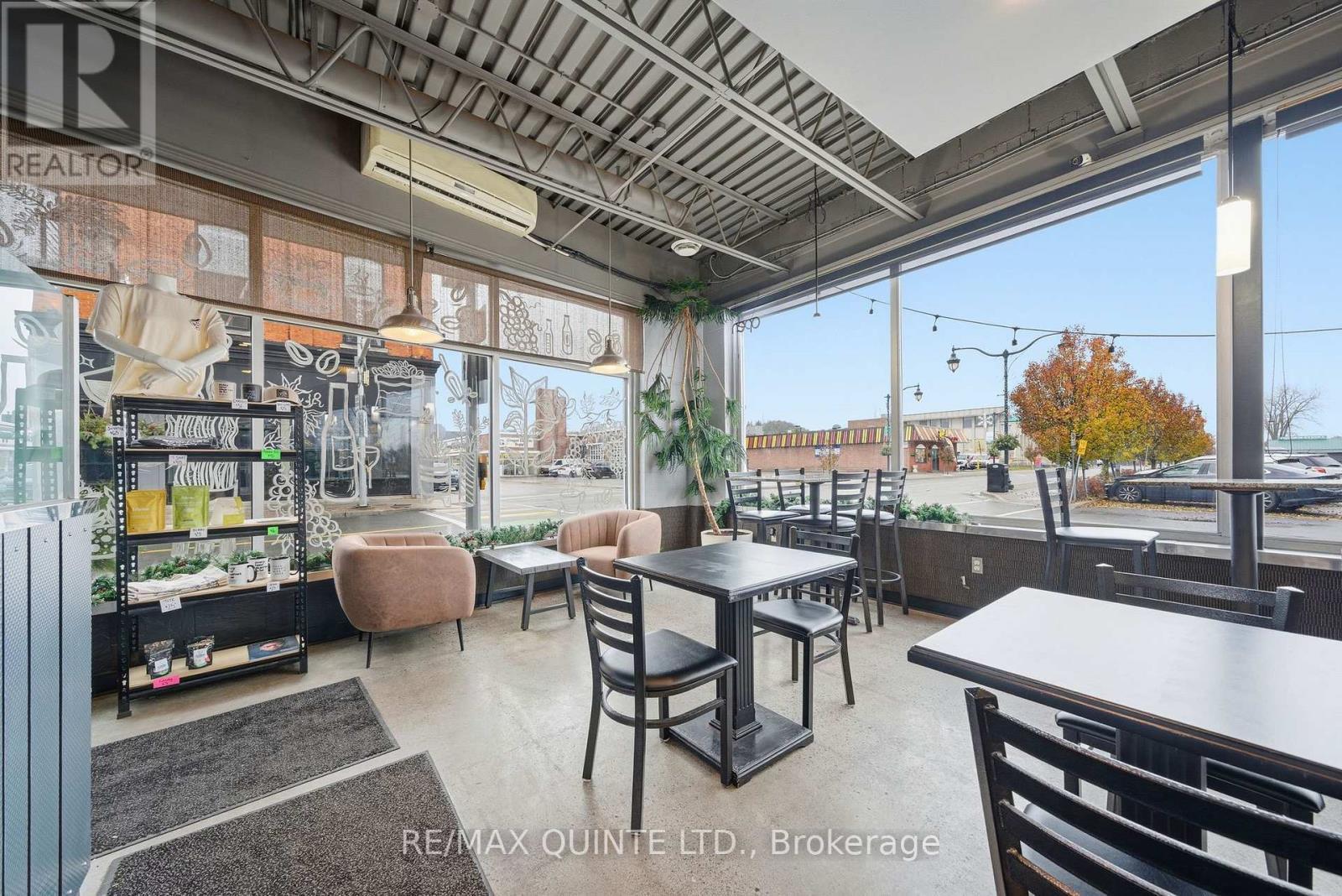 45 Front Street, Quinte West (Trenton Ward), ON