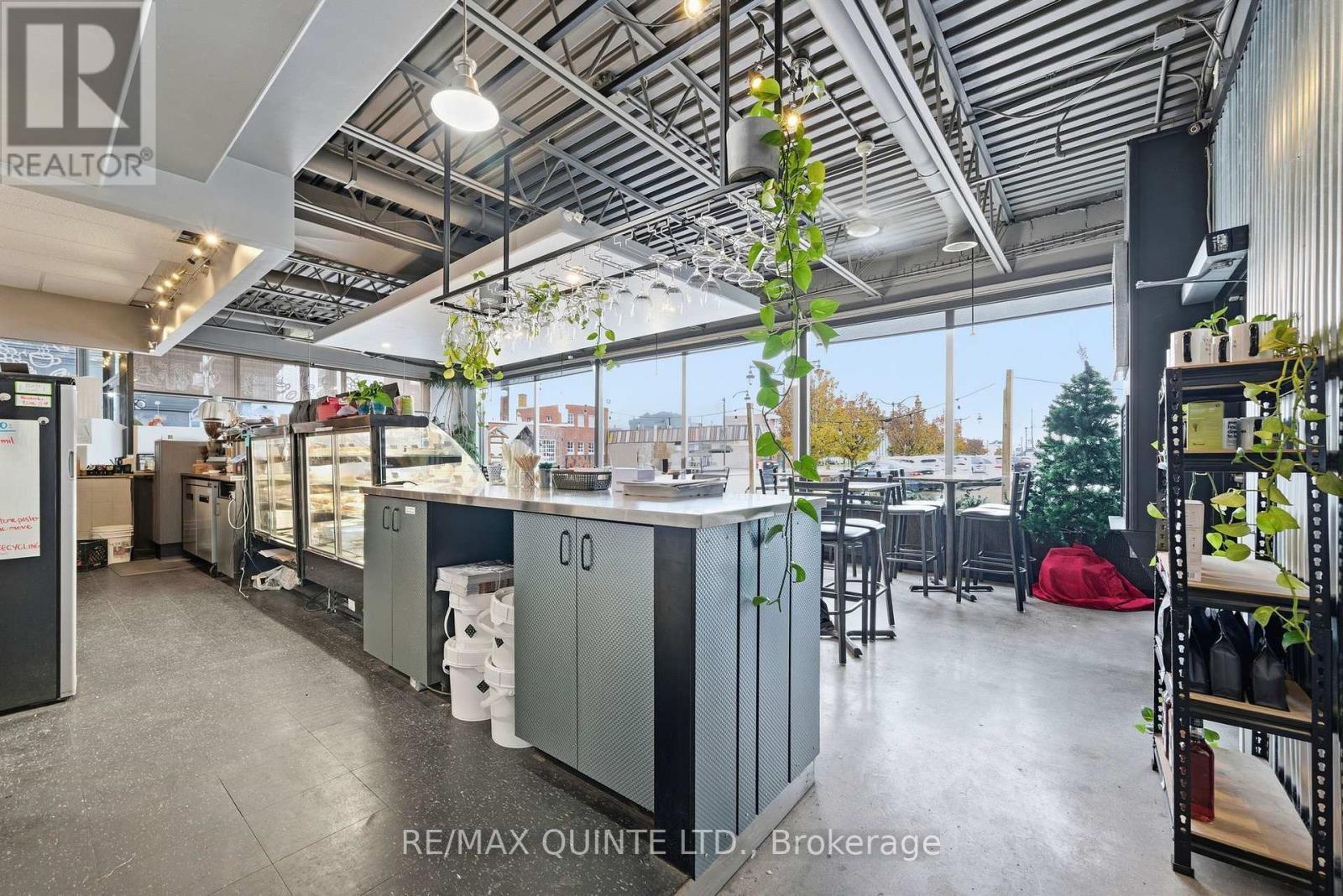 45 Front Street, Quinte West (Trenton Ward), ON