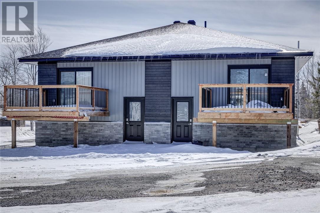 1209 Howey Drive Unit# 4, Sudbury, ON - Outdoor