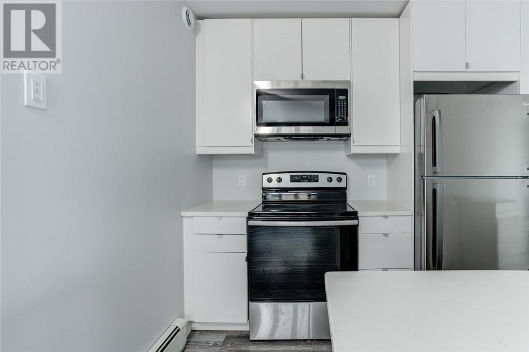 1209 Howey Drive Unit# 4, Sudbury, ON - Indoor Photo Showing Kitchen With Stainless Steel Kitchen