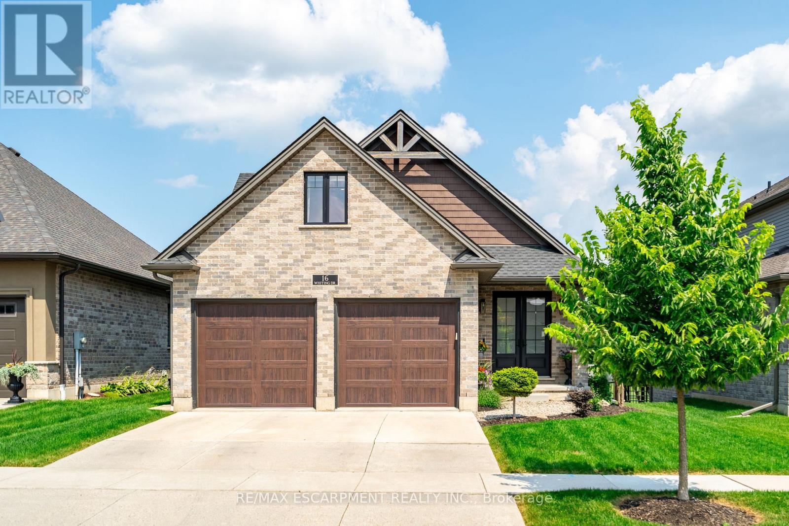 16 Whiting Drive, Brant, ON - Outdoor