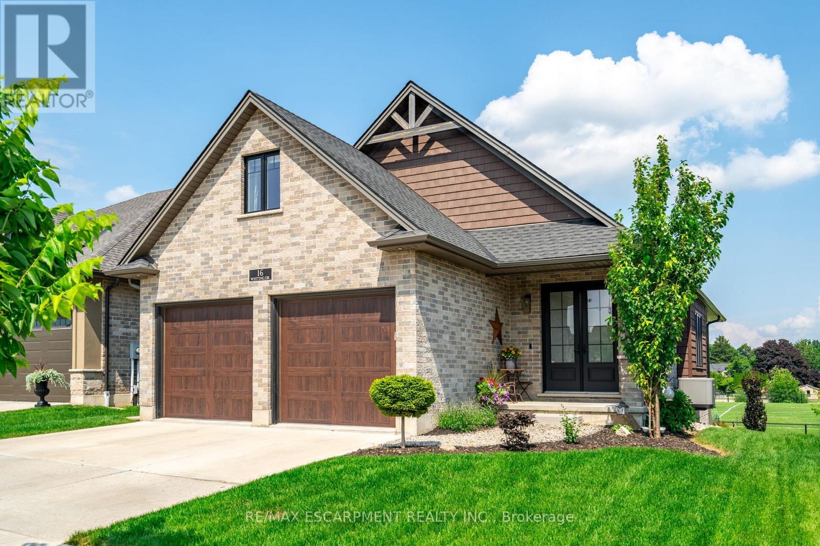 16 Whiting Drive, Brant, ON - Outdoor With Facade