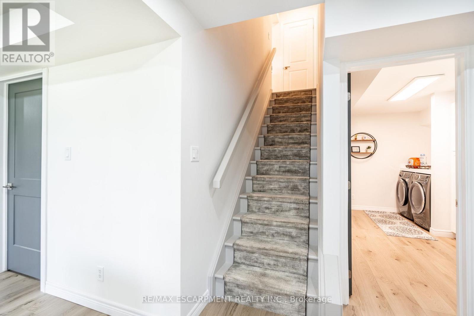 16 Whiting Drive, Brant, ON - Indoor Photo Showing Other Room