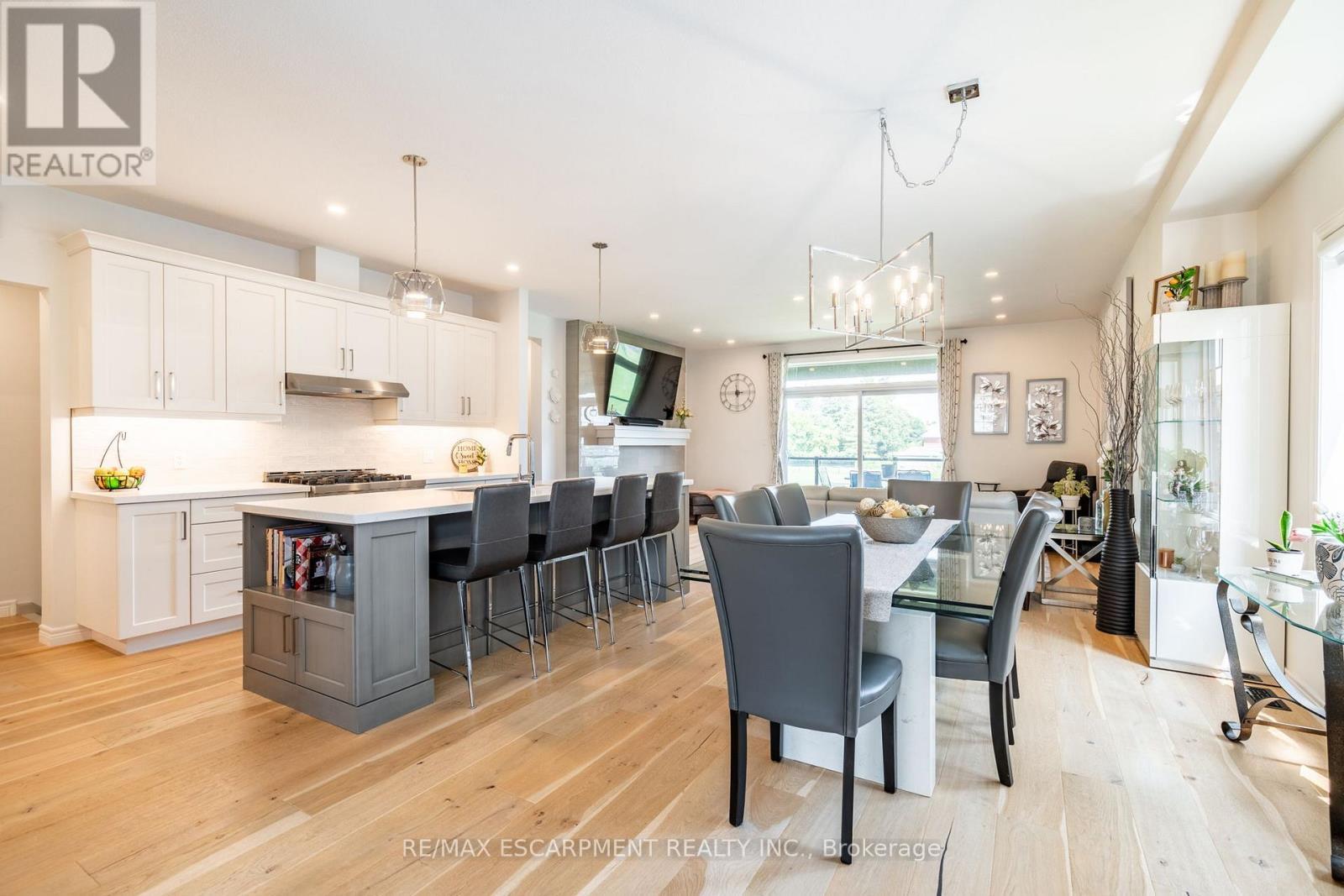 16 Whiting Drive, Brant, ON - Indoor