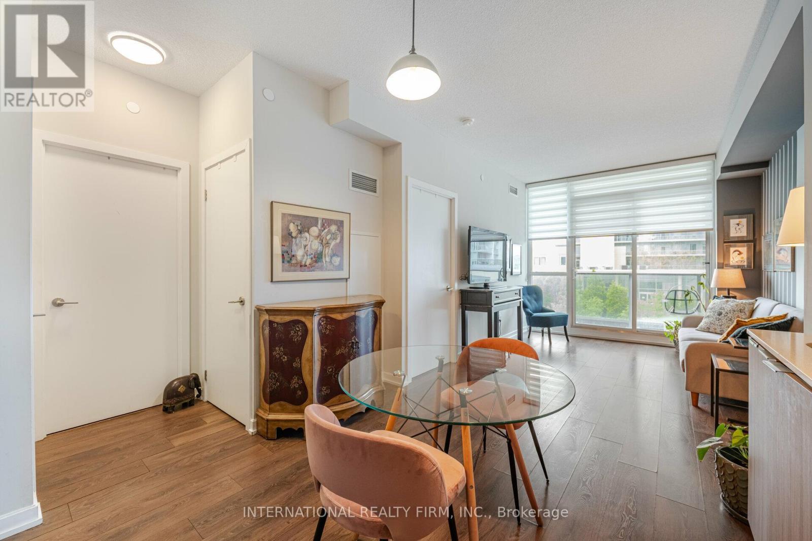 303 - 52 Forest Manor Road, Toronto, ON - Indoor Photo Showing Dining Room