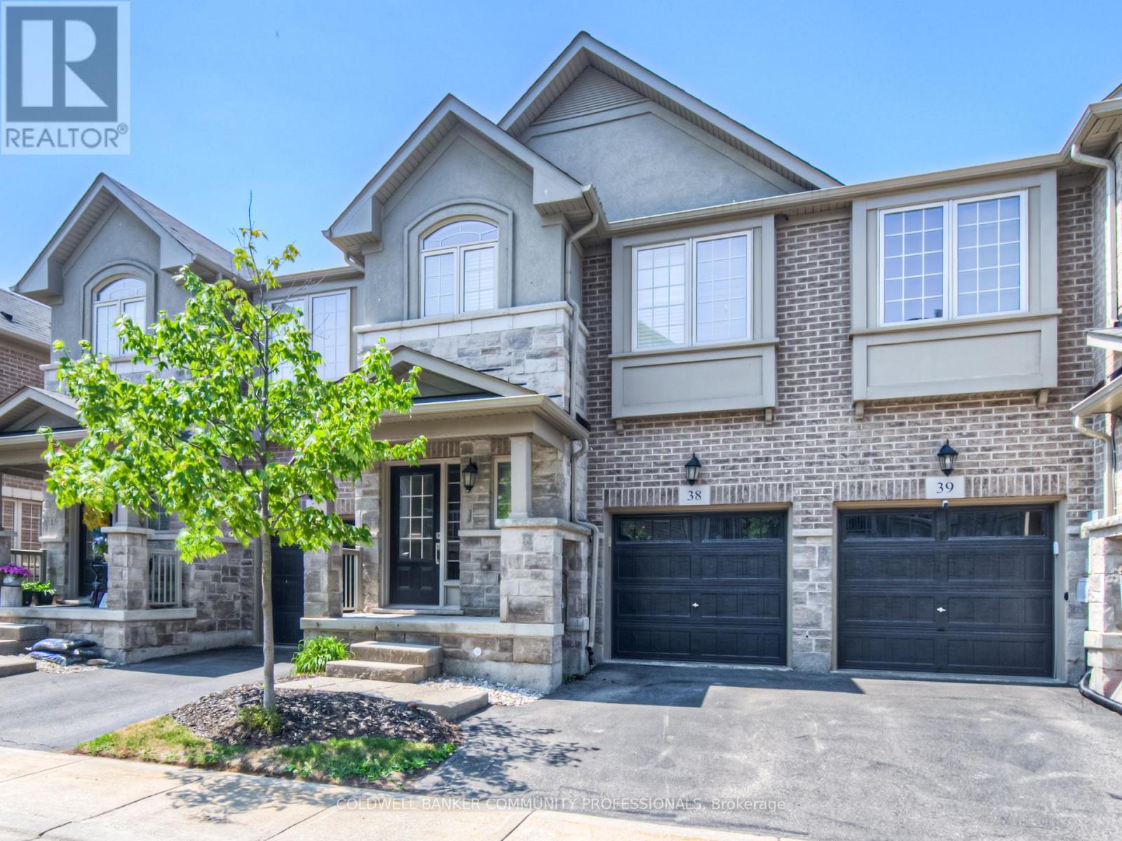 38 - 215 Dundas Street E, Hamilton, ON - Outdoor With Facade