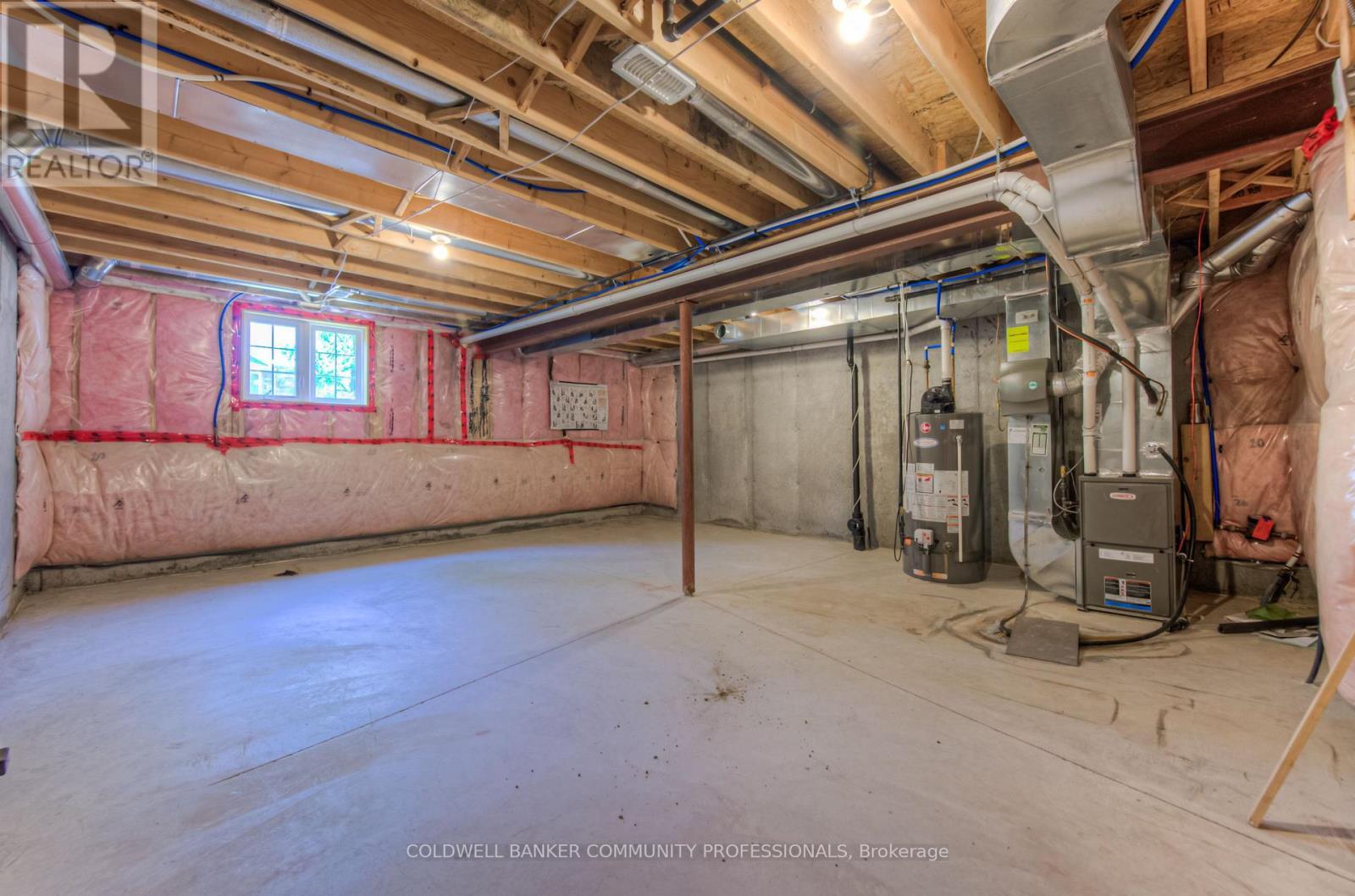 38 - 215 Dundas Street E, Hamilton, ON - Indoor Photo Showing Basement
