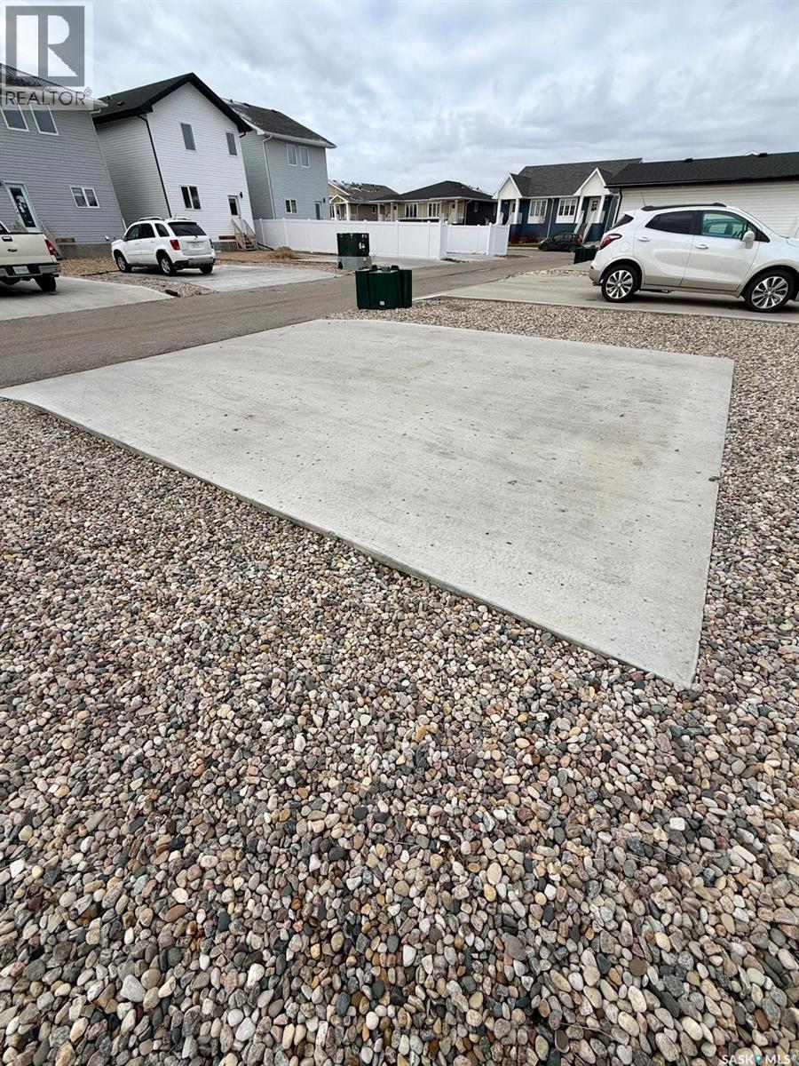 3214 Green Brook Road, Regina, SK - Outdoor