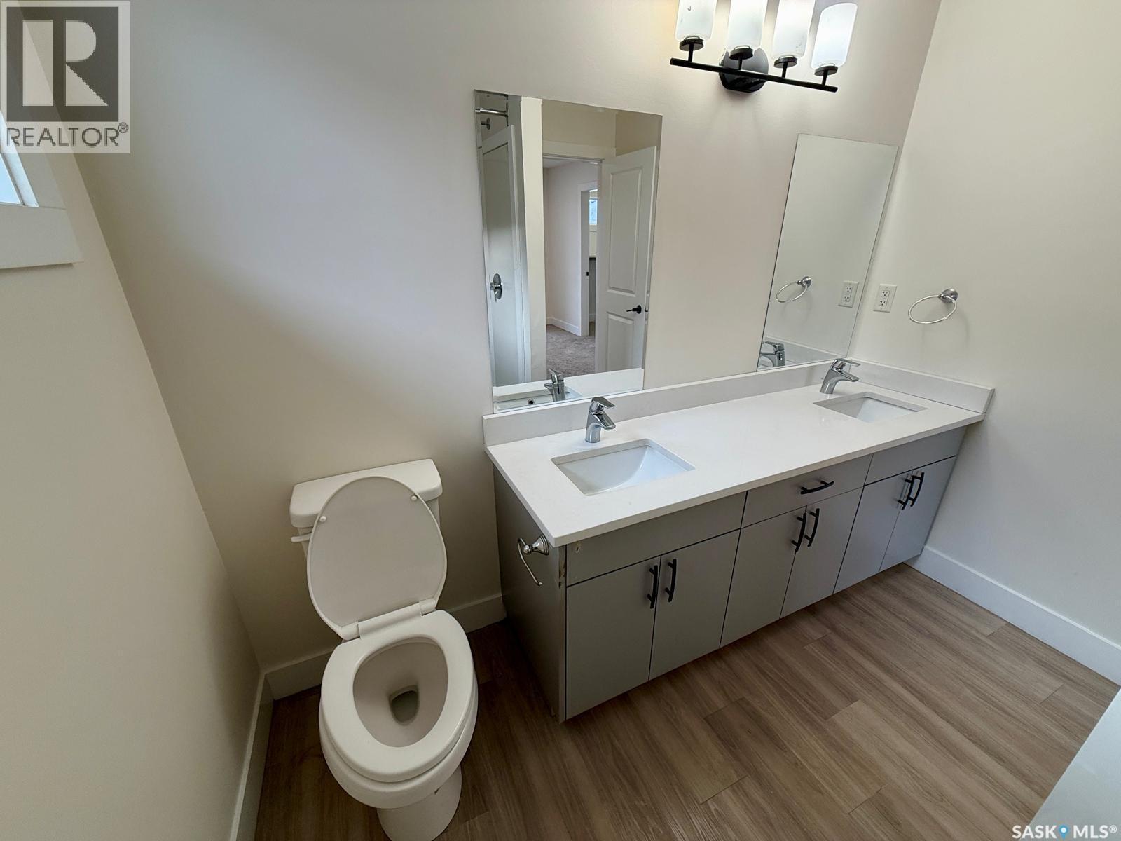 3214 Green Brook Road, Regina, SK - Indoor Photo Showing Bathroom
