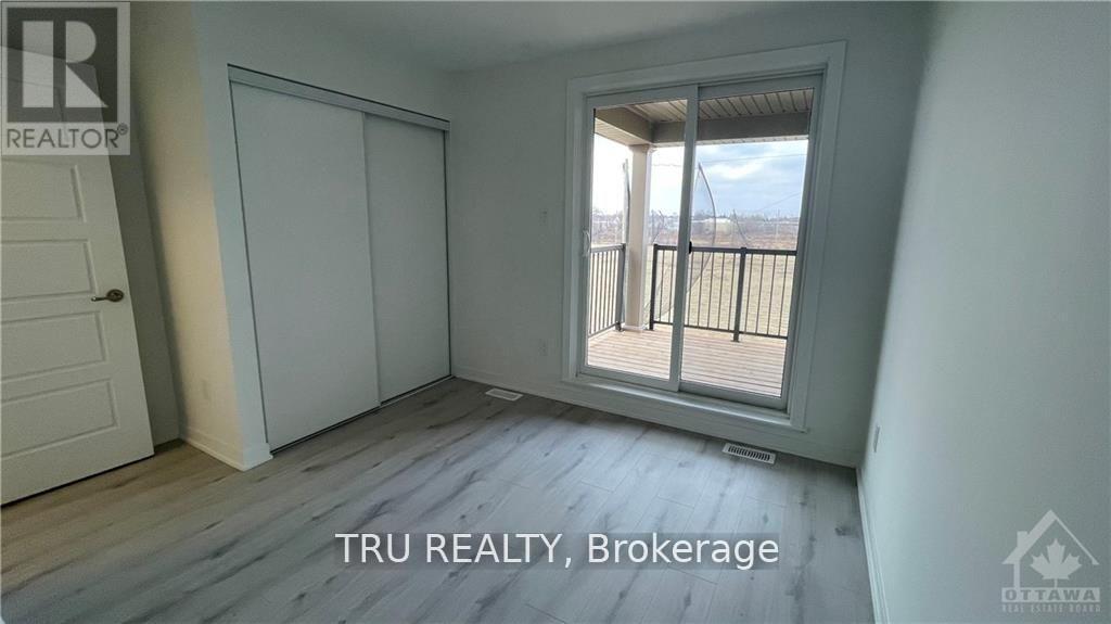 956 Chapman Mills Drive, Ottawa, ON - Indoor Photo Showing Other Room