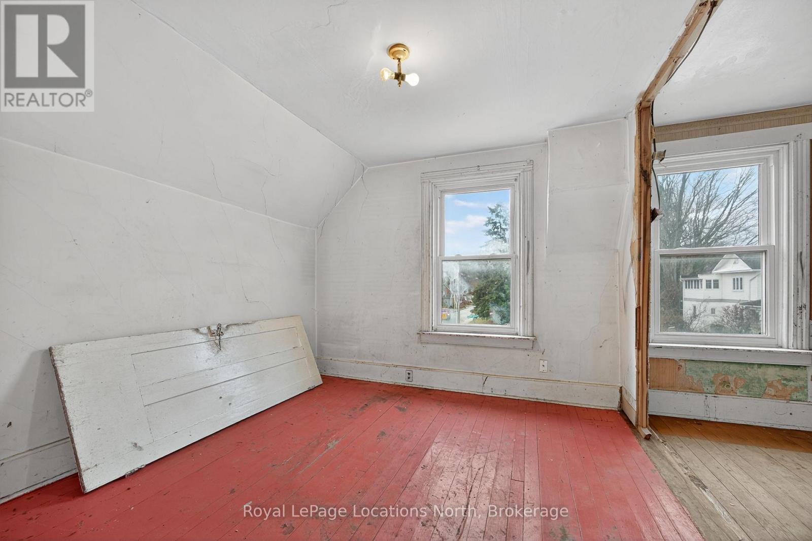 54 Cook Street, Meaford, ON - Indoor Photo Showing Other Room