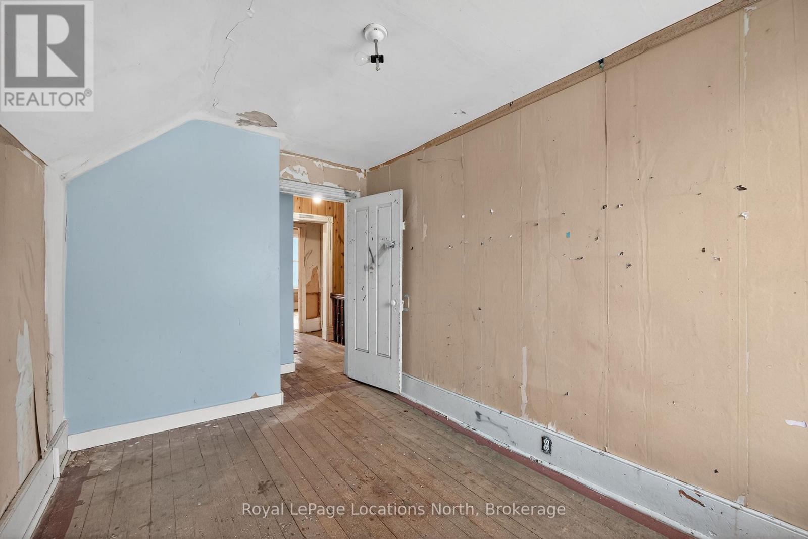 54 Cook Street, Meaford, ON - Indoor Photo Showing Other Room