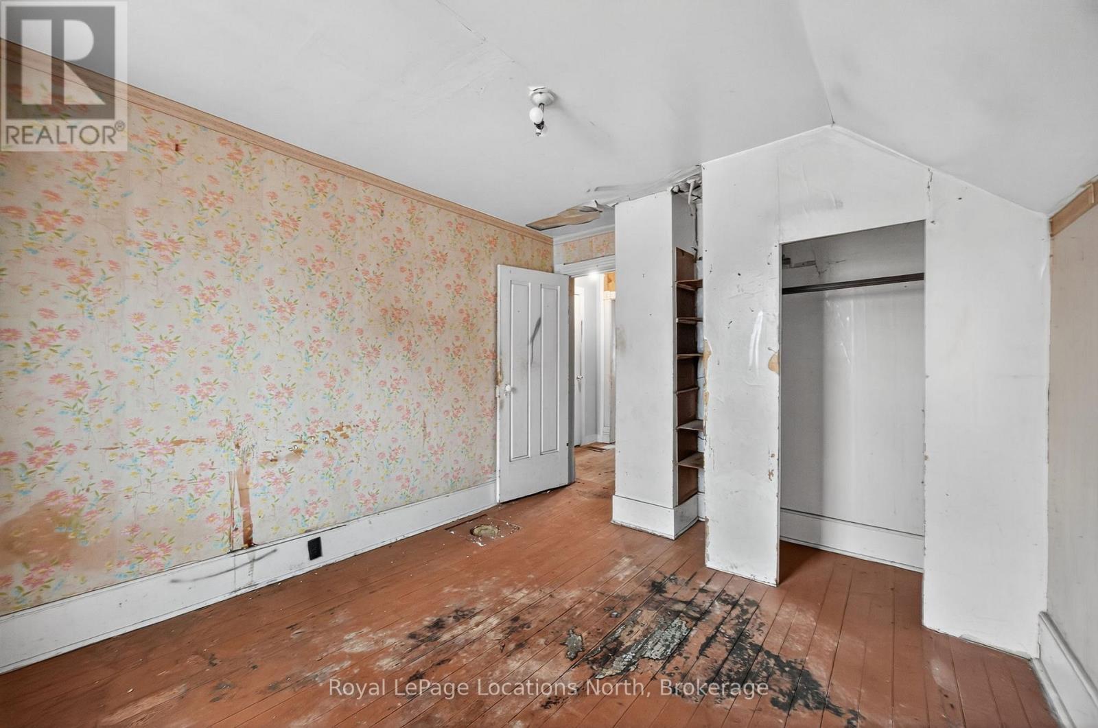 54 Cook Street, Meaford, ON - Indoor Photo Showing Other Room