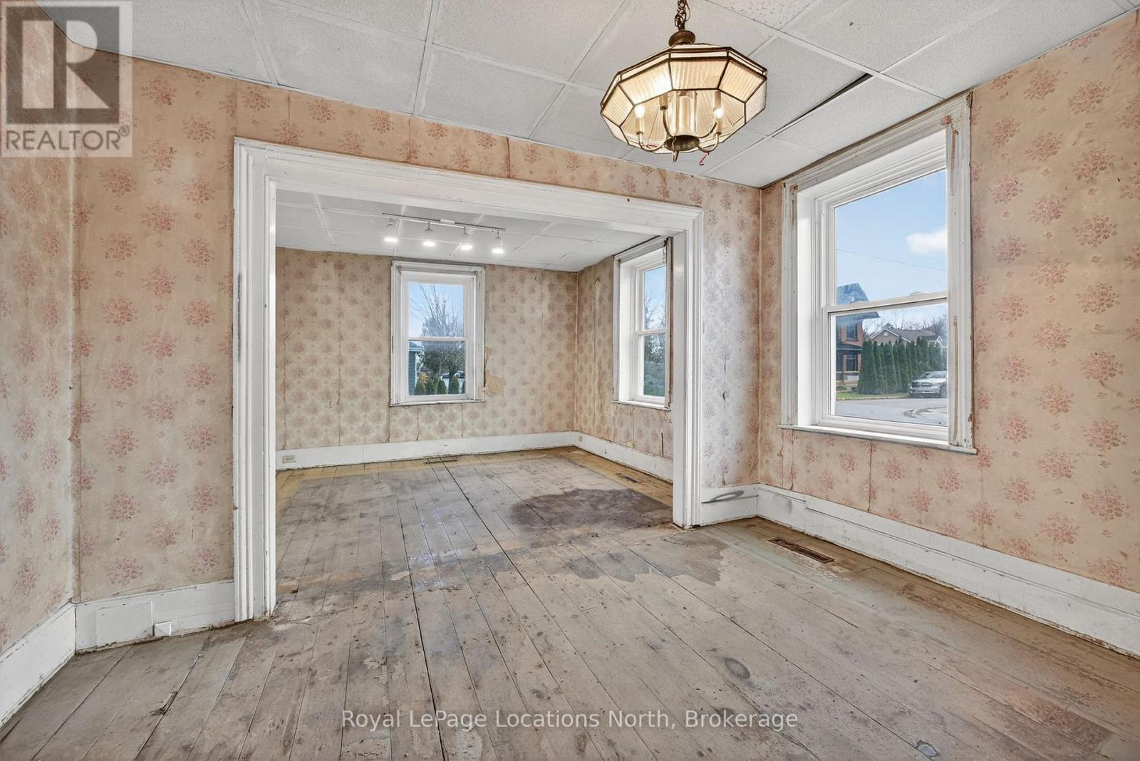 54 Cook Street, Meaford, ON - Indoor Photo Showing Other Room