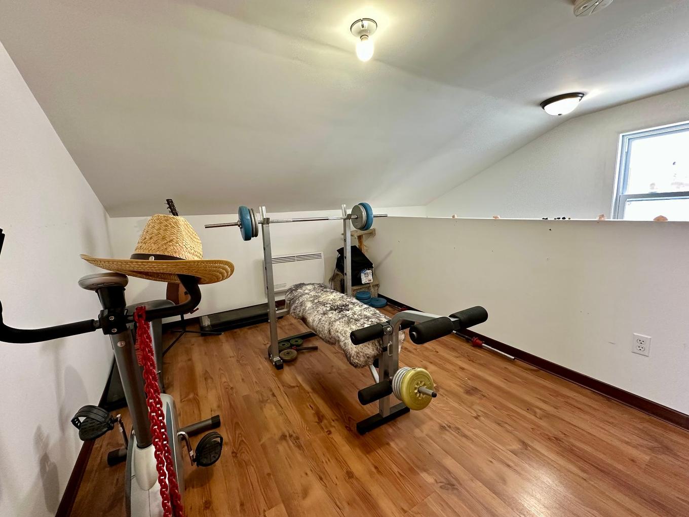 Salle familiale - 10027 Route De Mont-Brun, Rouyn-Noranda, QC - Indoor Photo Showing Gym Room