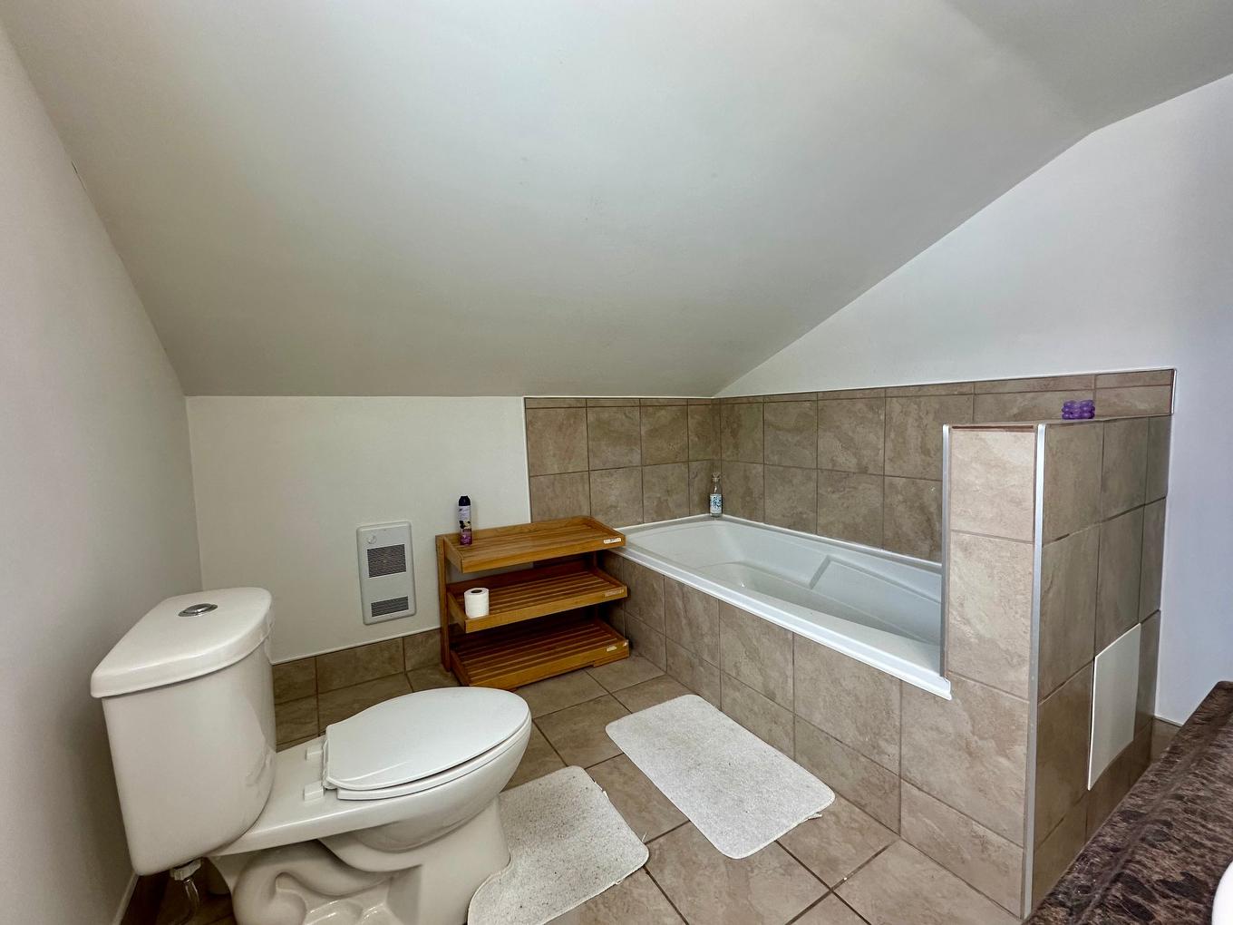 Salle de bains - 10027 Route De Mont-Brun, Rouyn-Noranda, QC - Indoor Photo Showing Bathroom