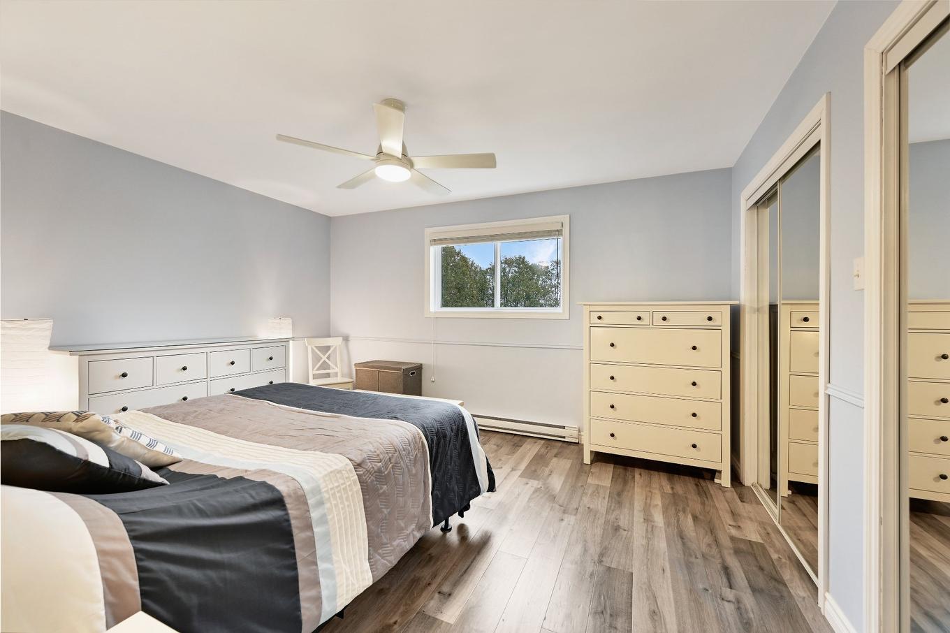 Bedroom - 1924 94E Avenue, Saint-Blaise-Sur-Richelieu, QC - Indoor Photo Showing Bedroom