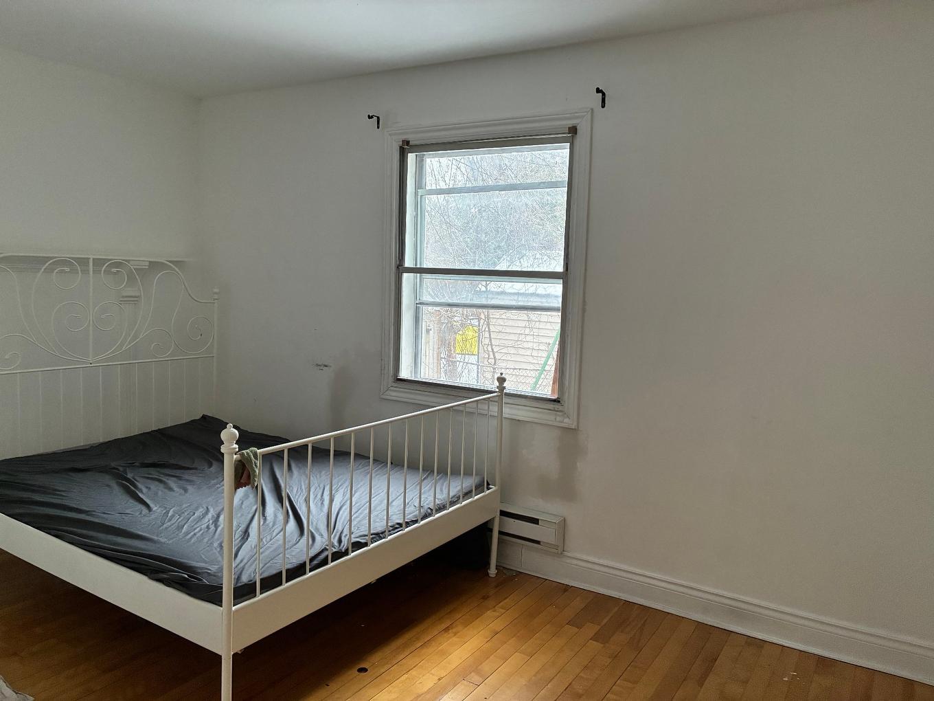 Bedroom - 3902 Av. De Repentigny, Montréal (Mercier/Hochelaga-Maisonneuve), QC - Indoor Photo Showing Bedroom