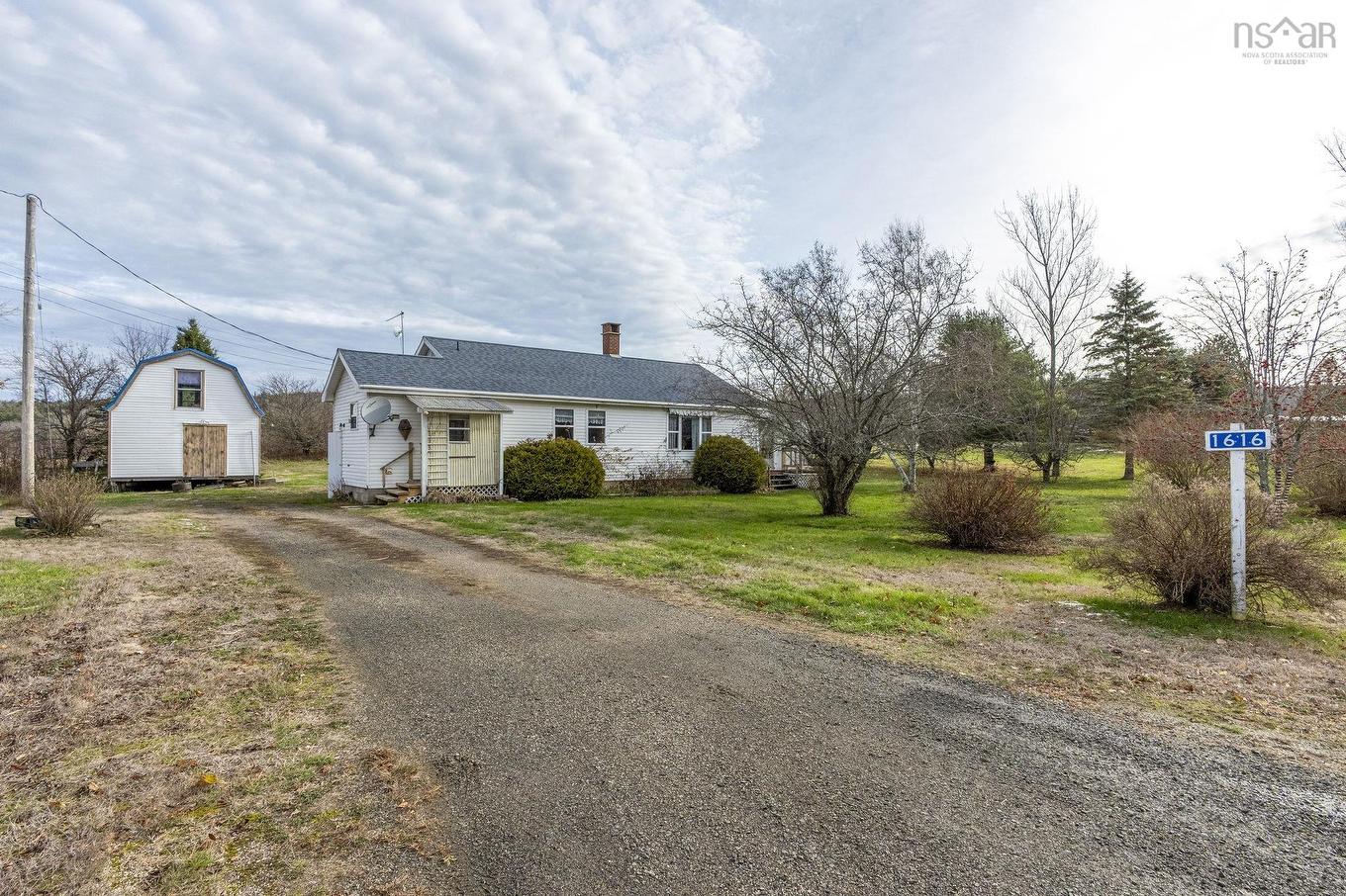 1616 Spurr Road, Round Hill, NS